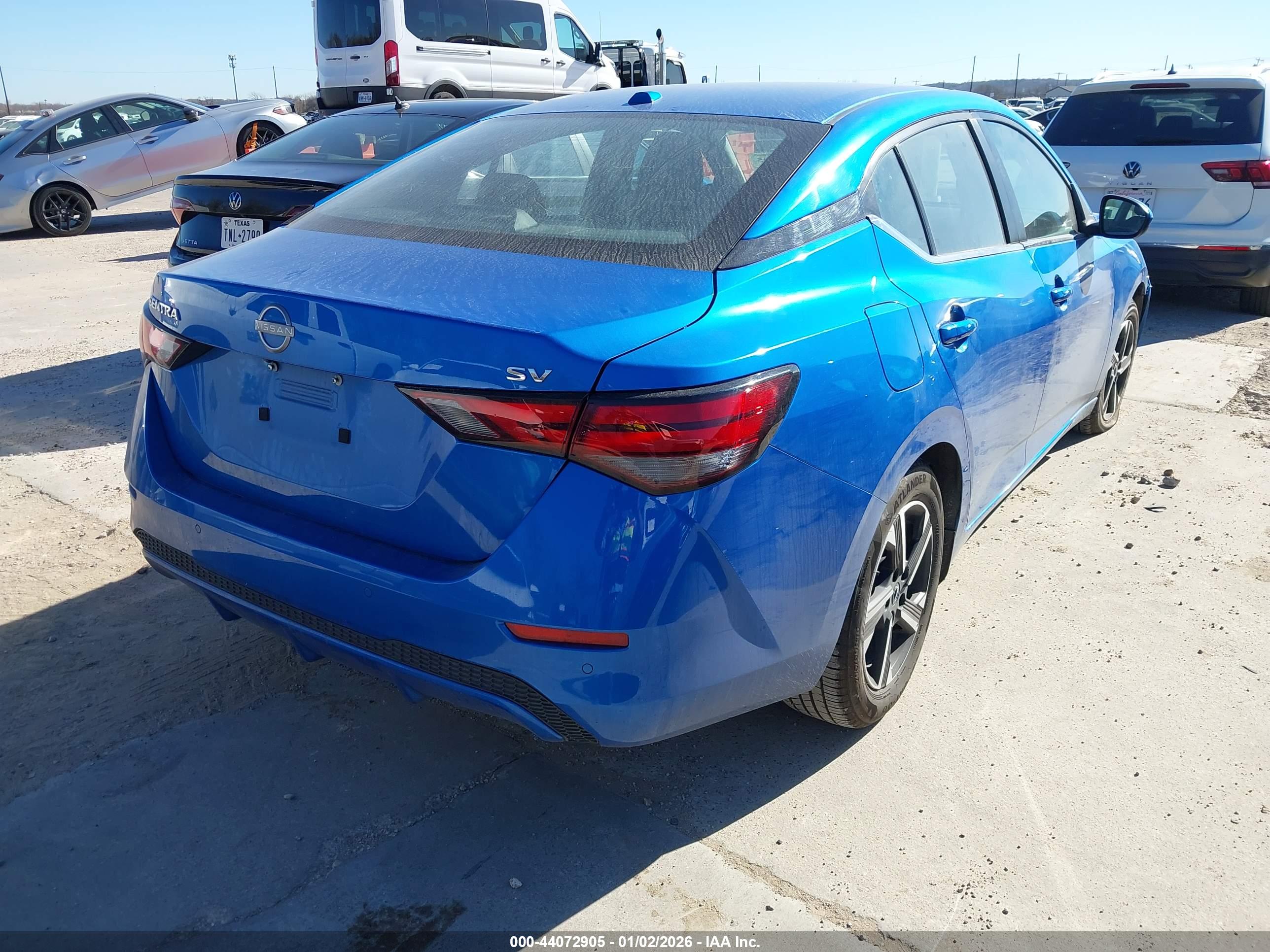 NISSAN SENTRA image 4