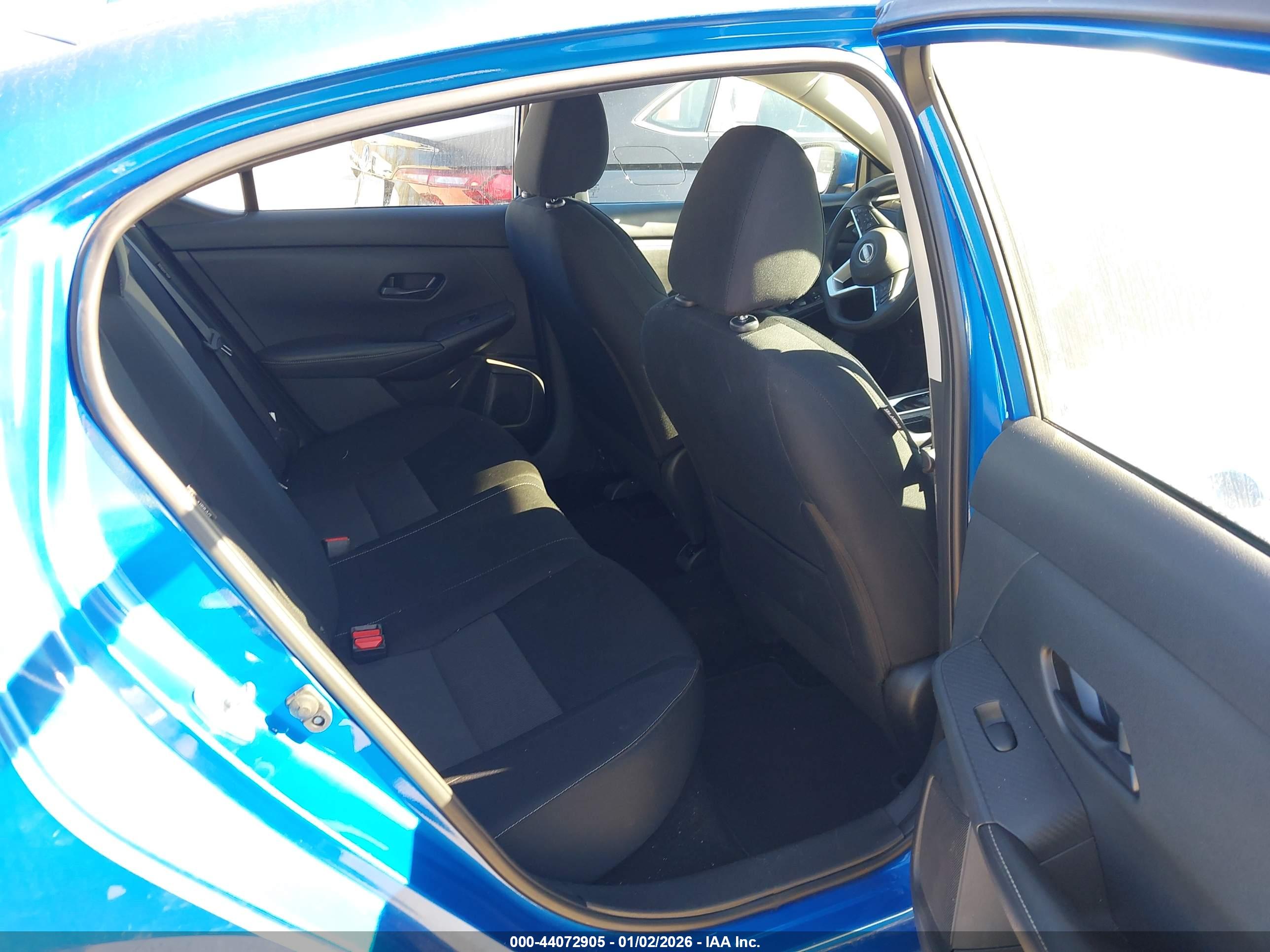 NISSAN SENTRA image 8