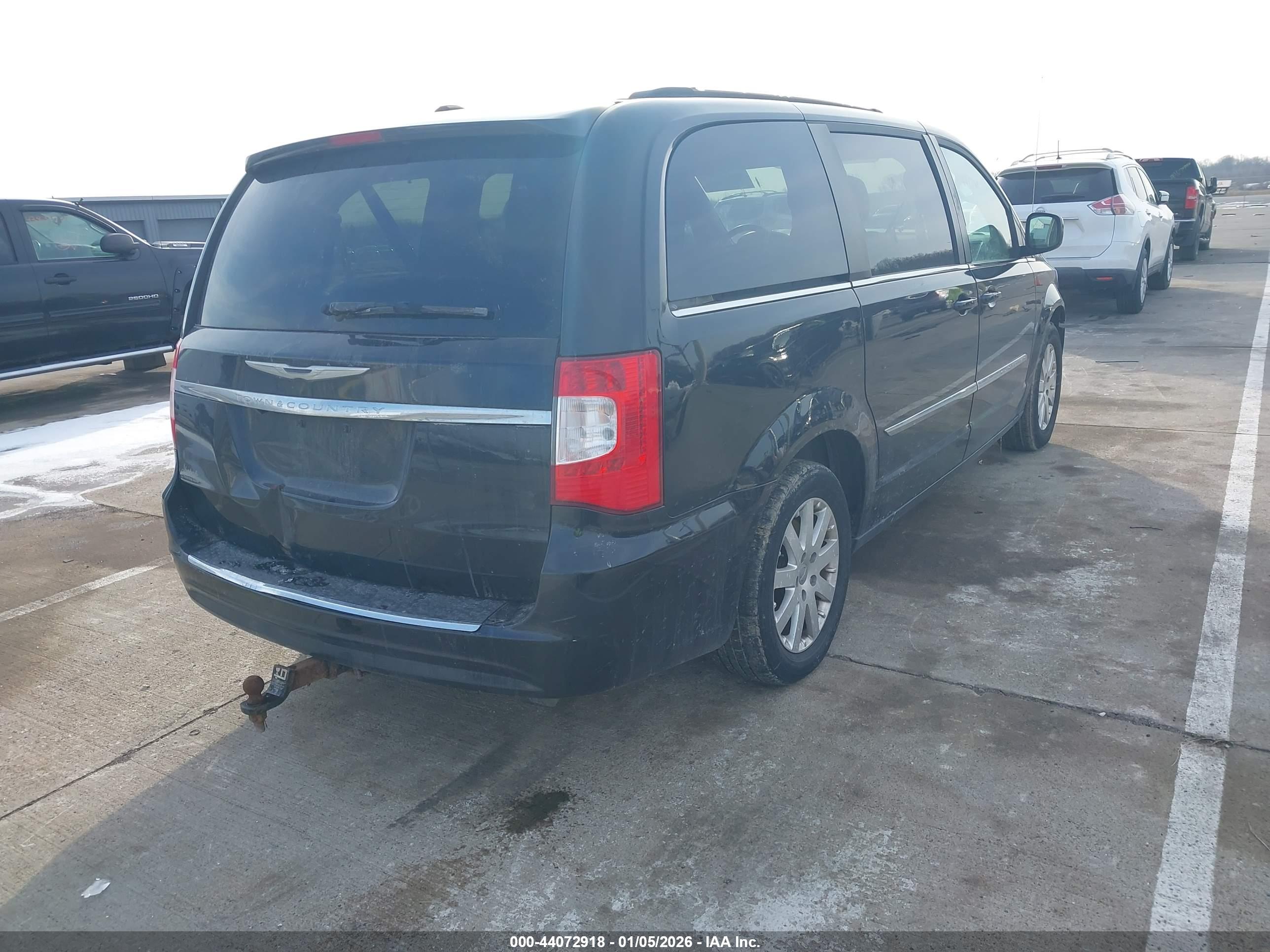 CHRYSLER TOWN image 4
