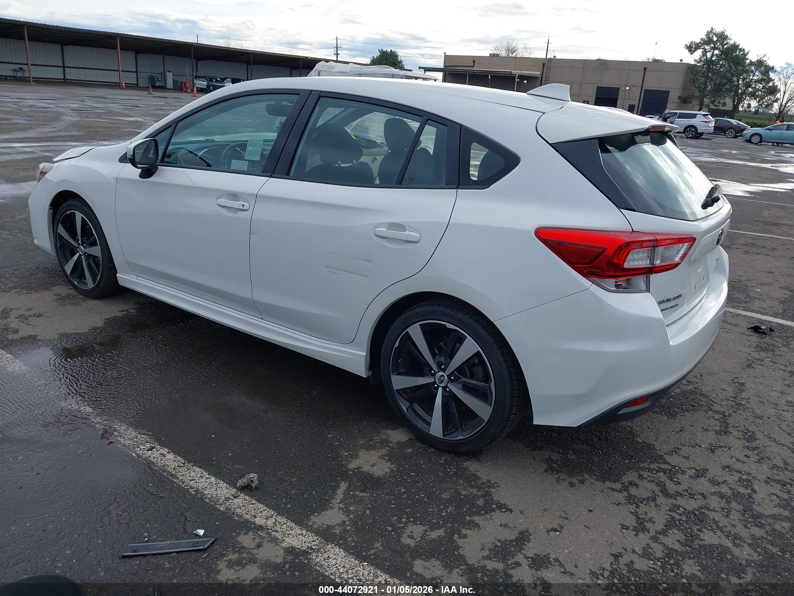 SUBARU IMPREZA image 3