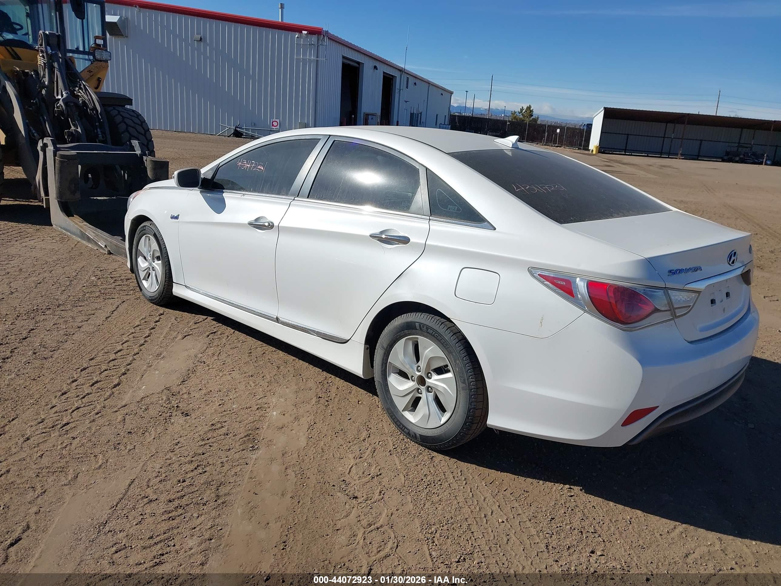 HYUNDAI SONATA image 3