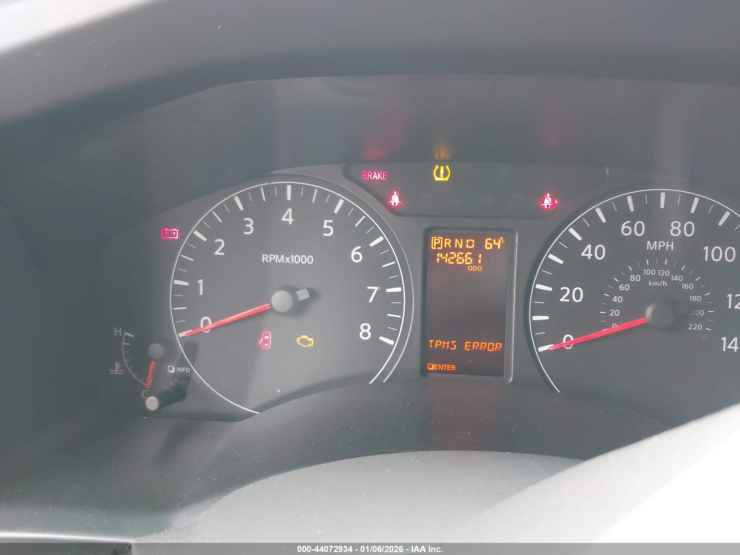 NISSAN NV image 7