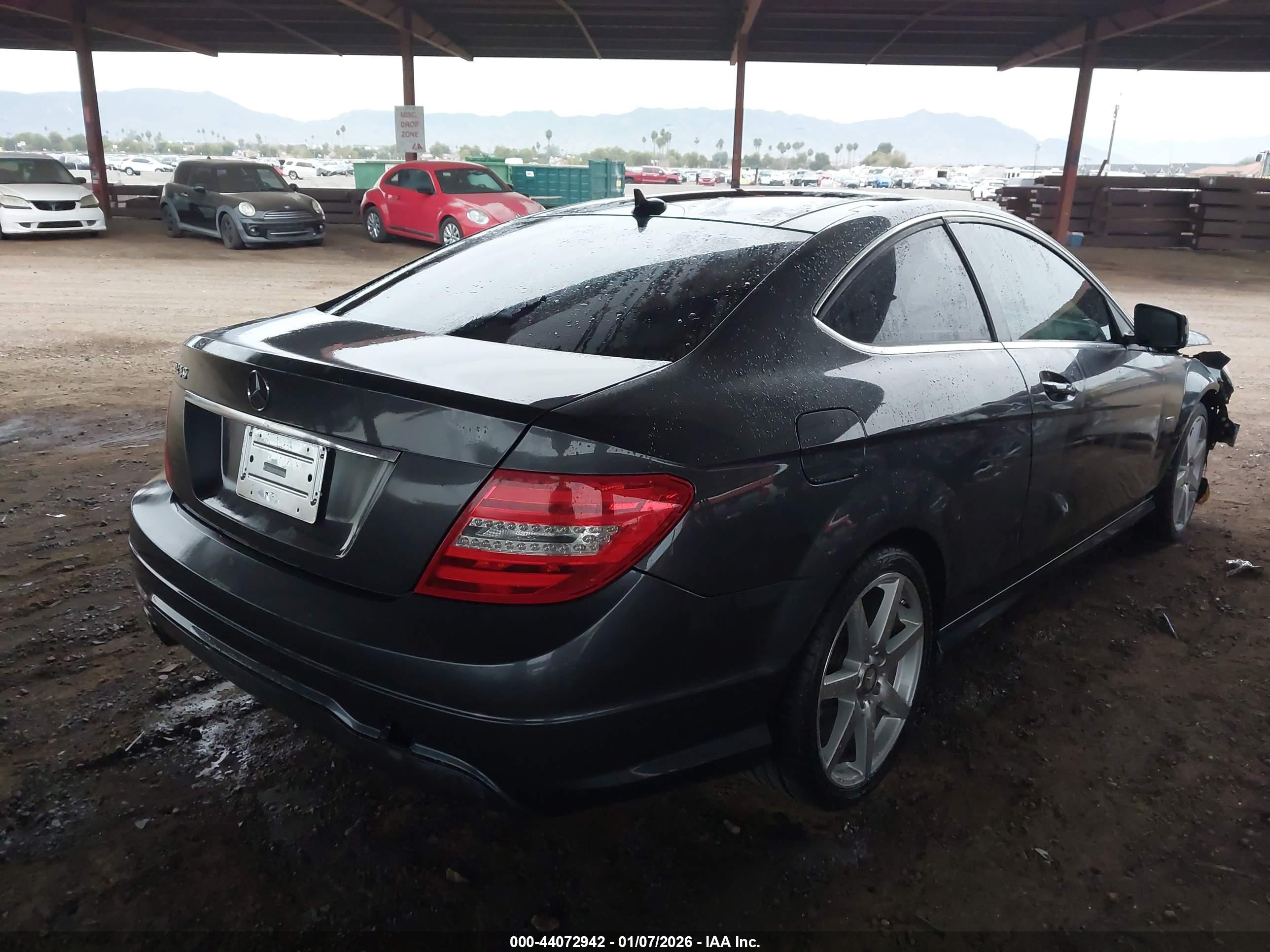 MERCEDES-BENZ C image 4
