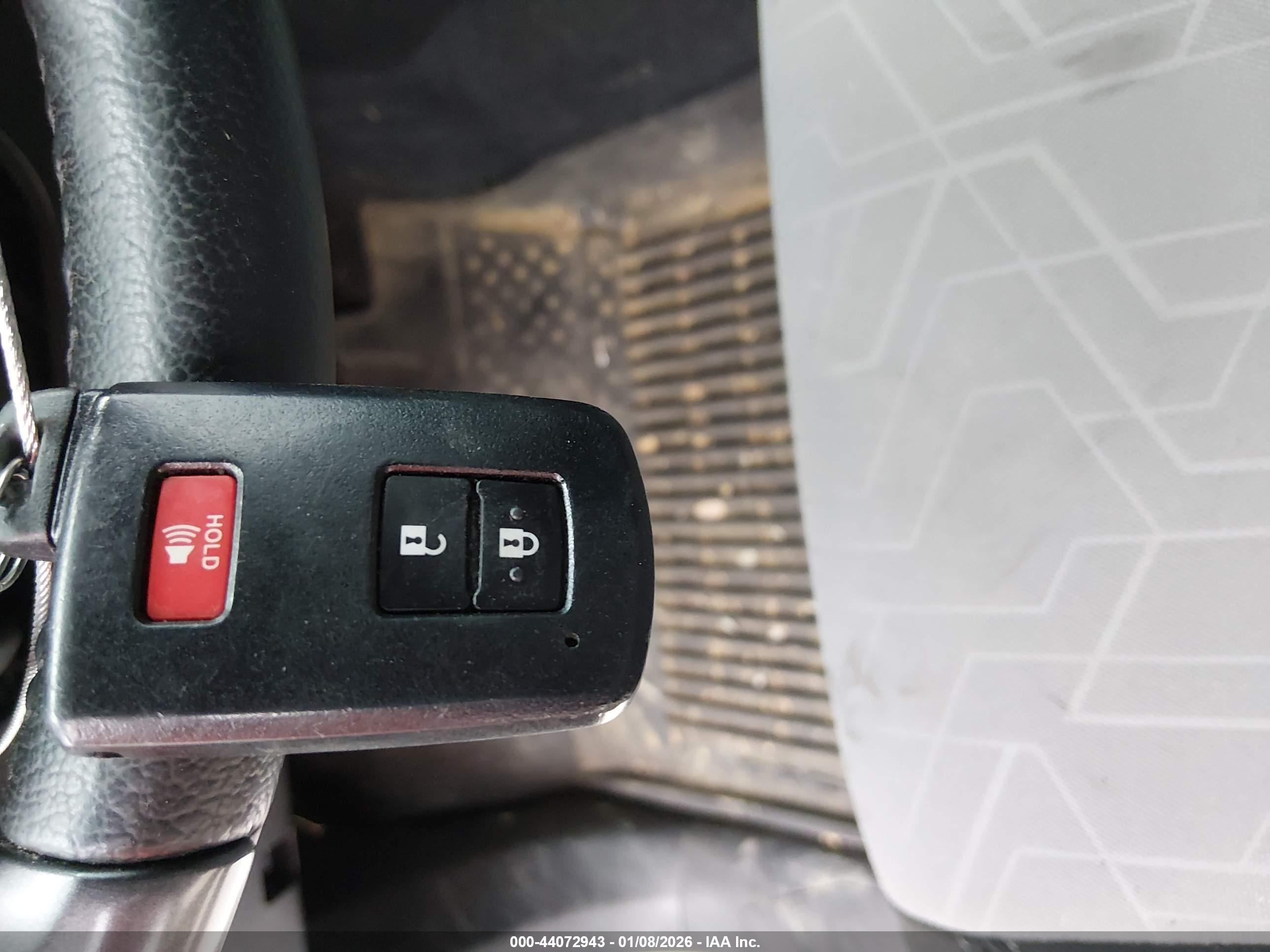 TOYOTA TACOMA image 11