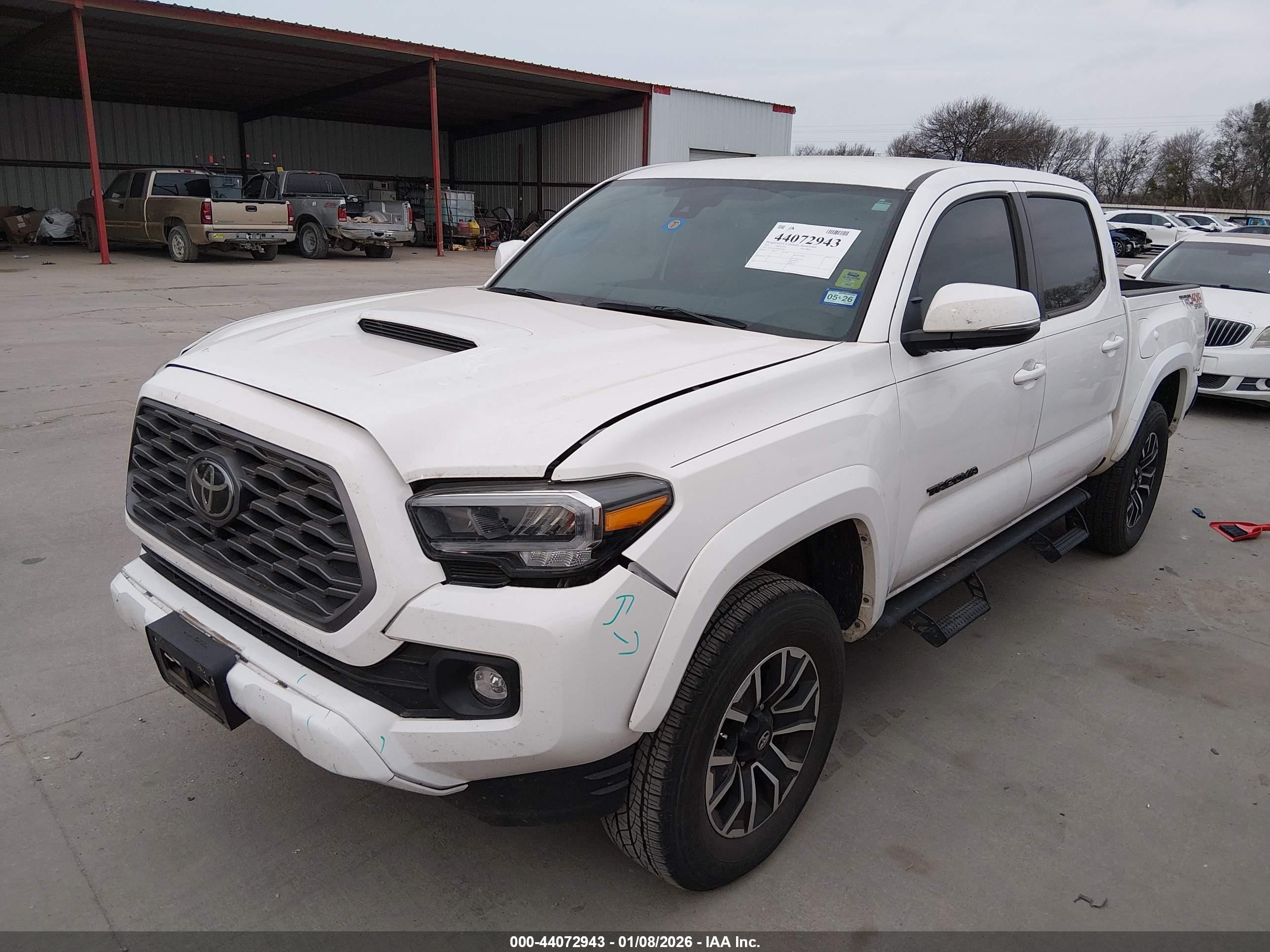 TOYOTA TACOMA image 2