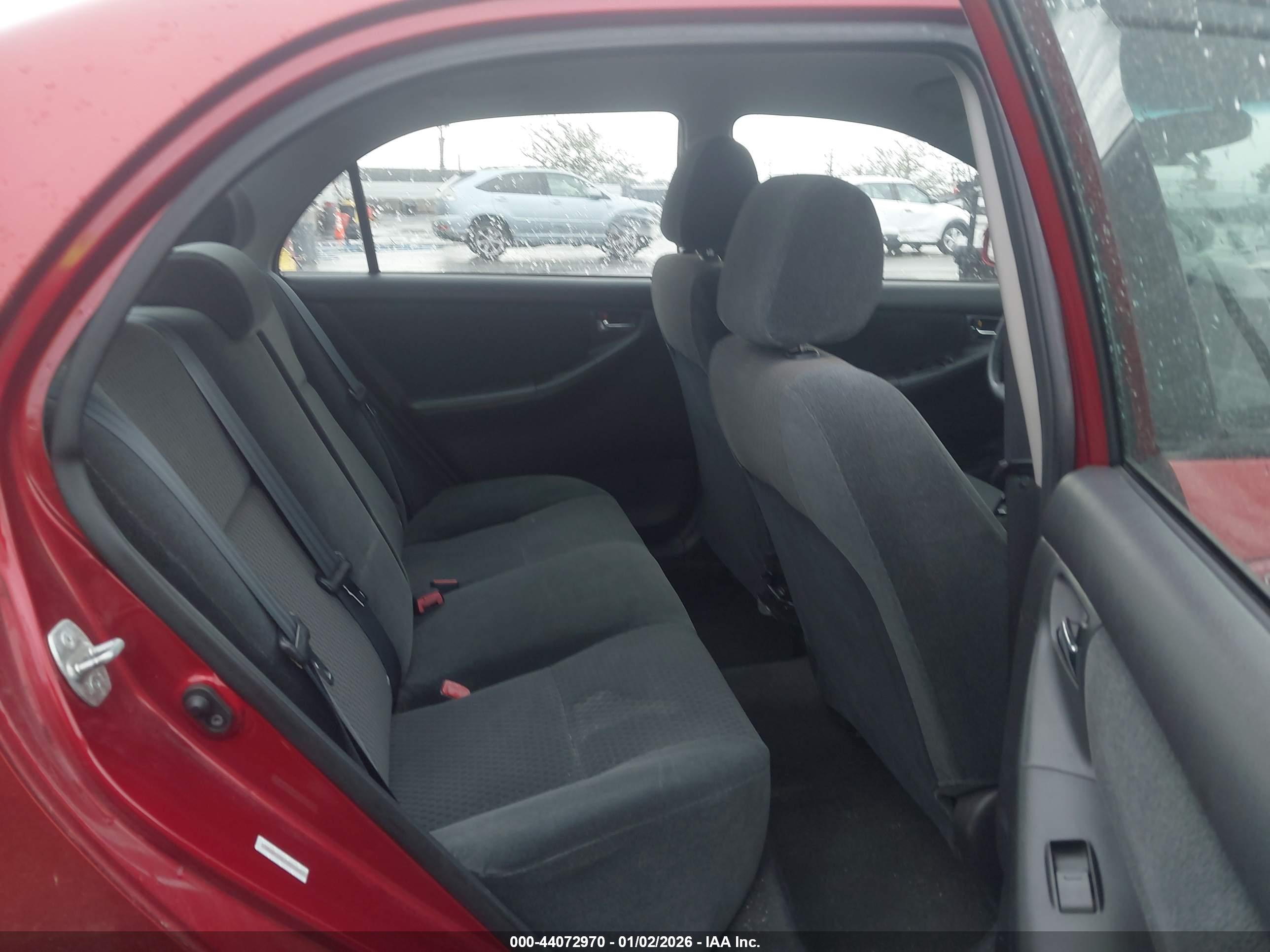 TOYOTA COROLLA image 8