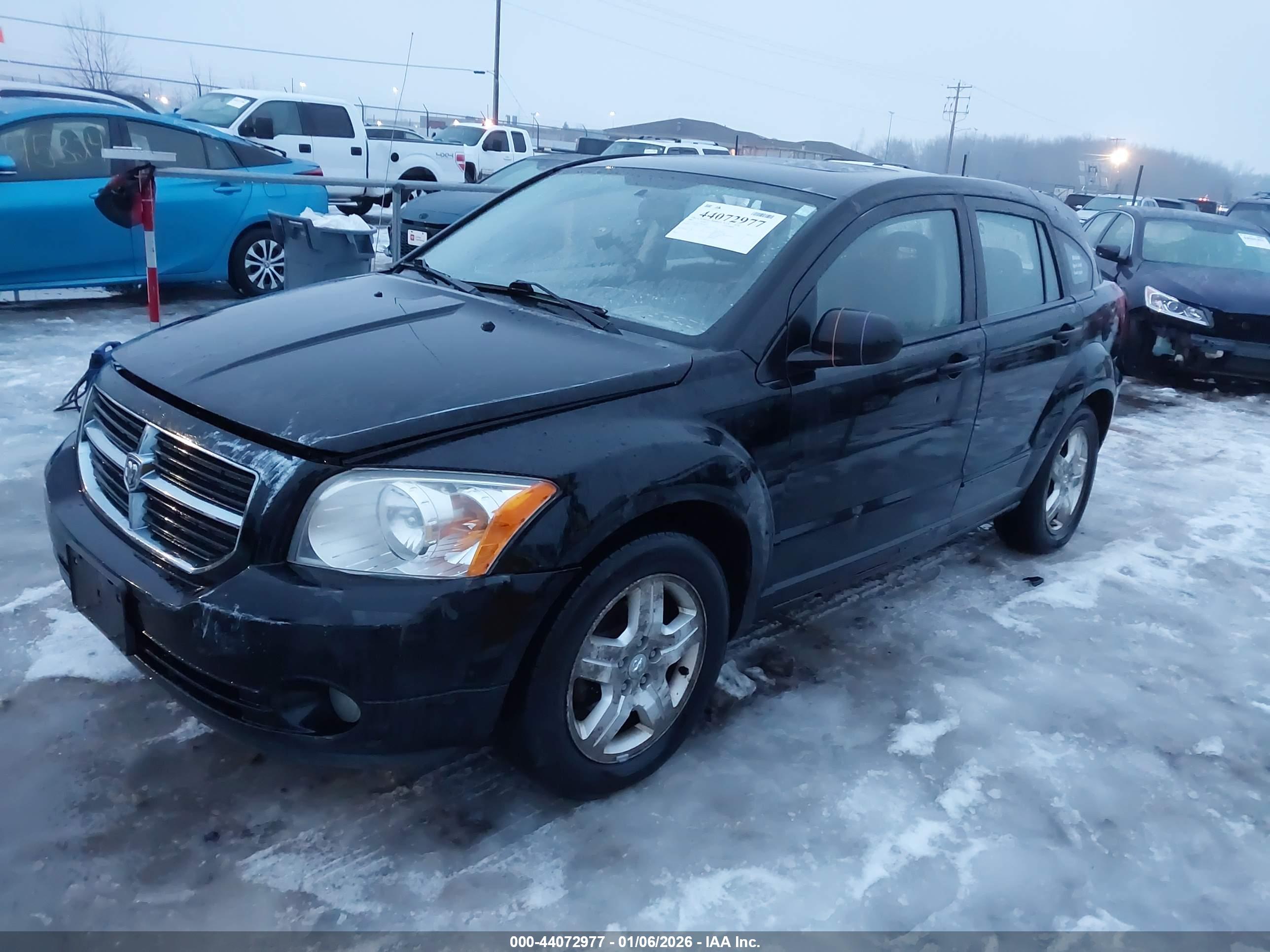 DODGE CALIBER image 2