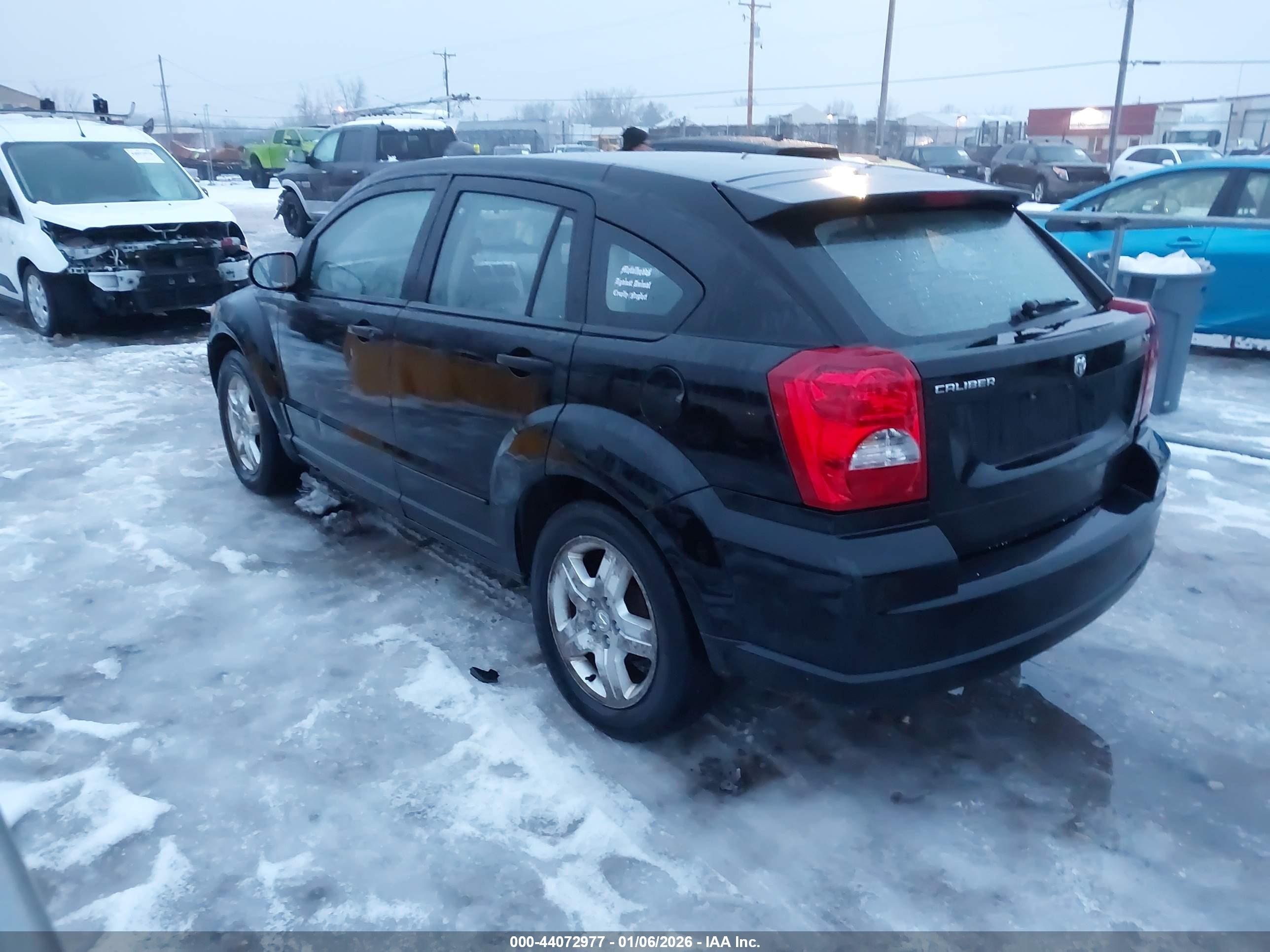 DODGE CALIBER image 3