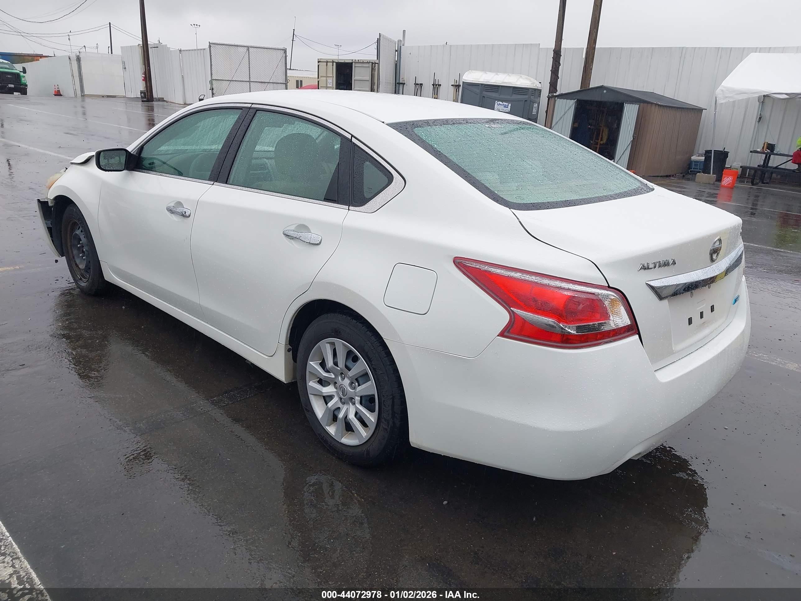 NISSAN ALTIMA image 3