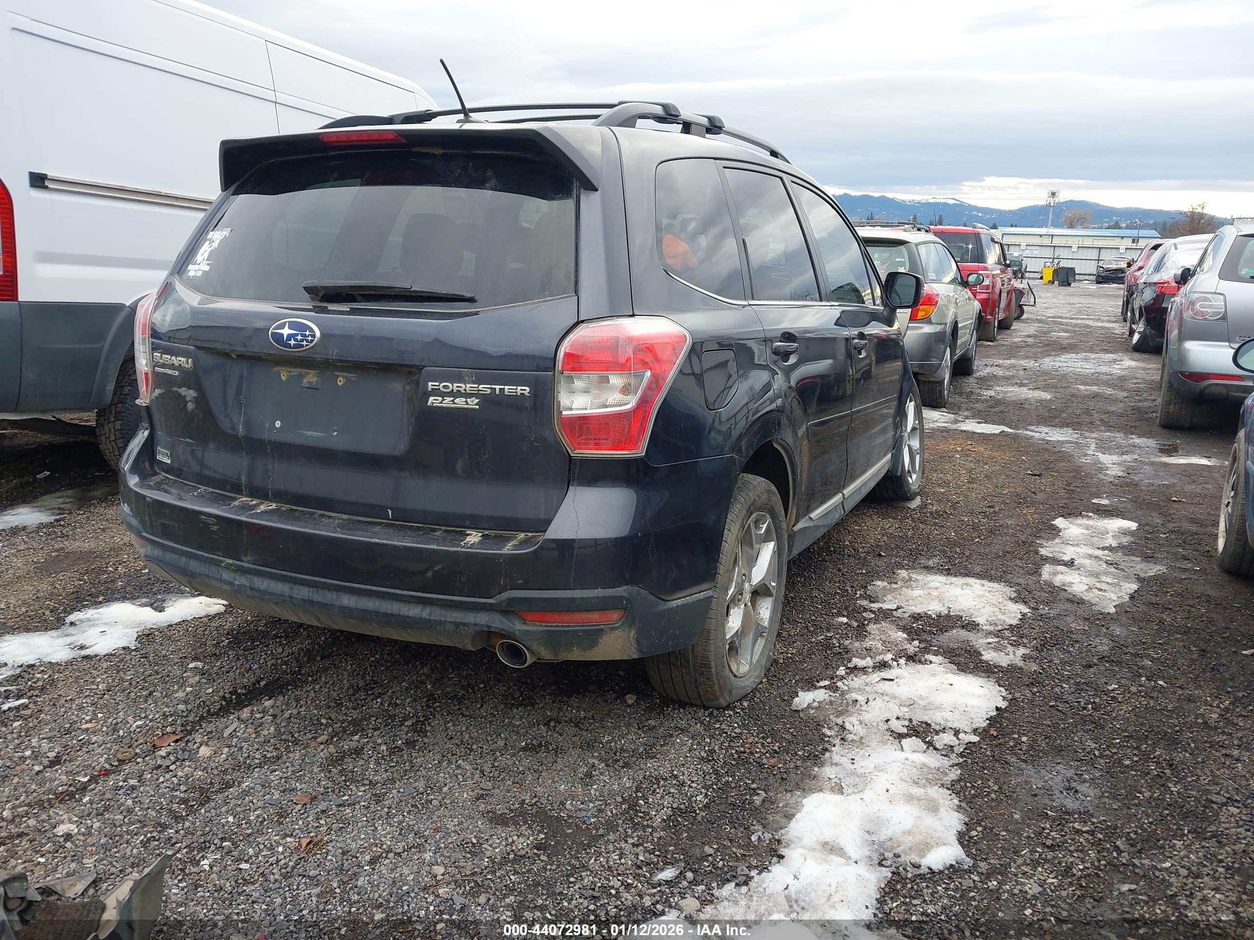 SUBARU FORESTER image 4