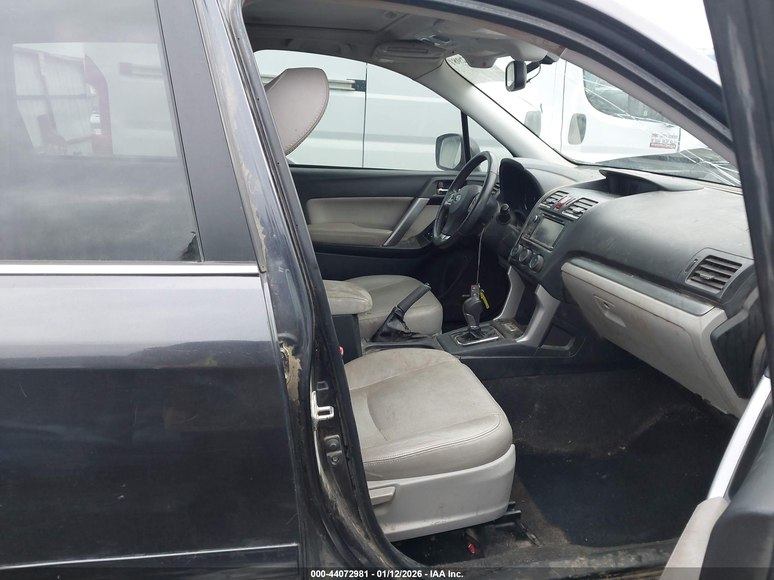 SUBARU FORESTER image 5