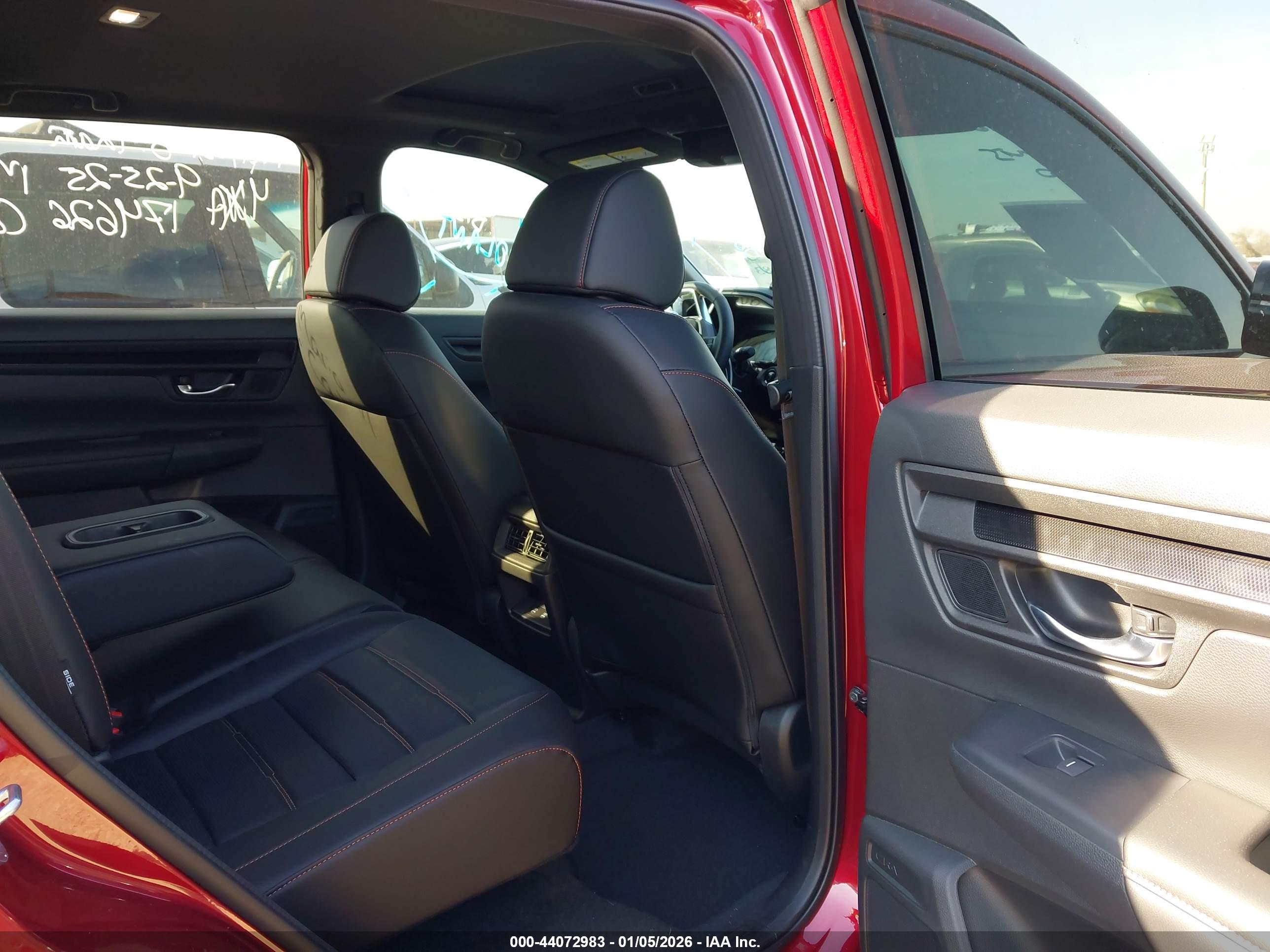 HONDA CR-V image 8