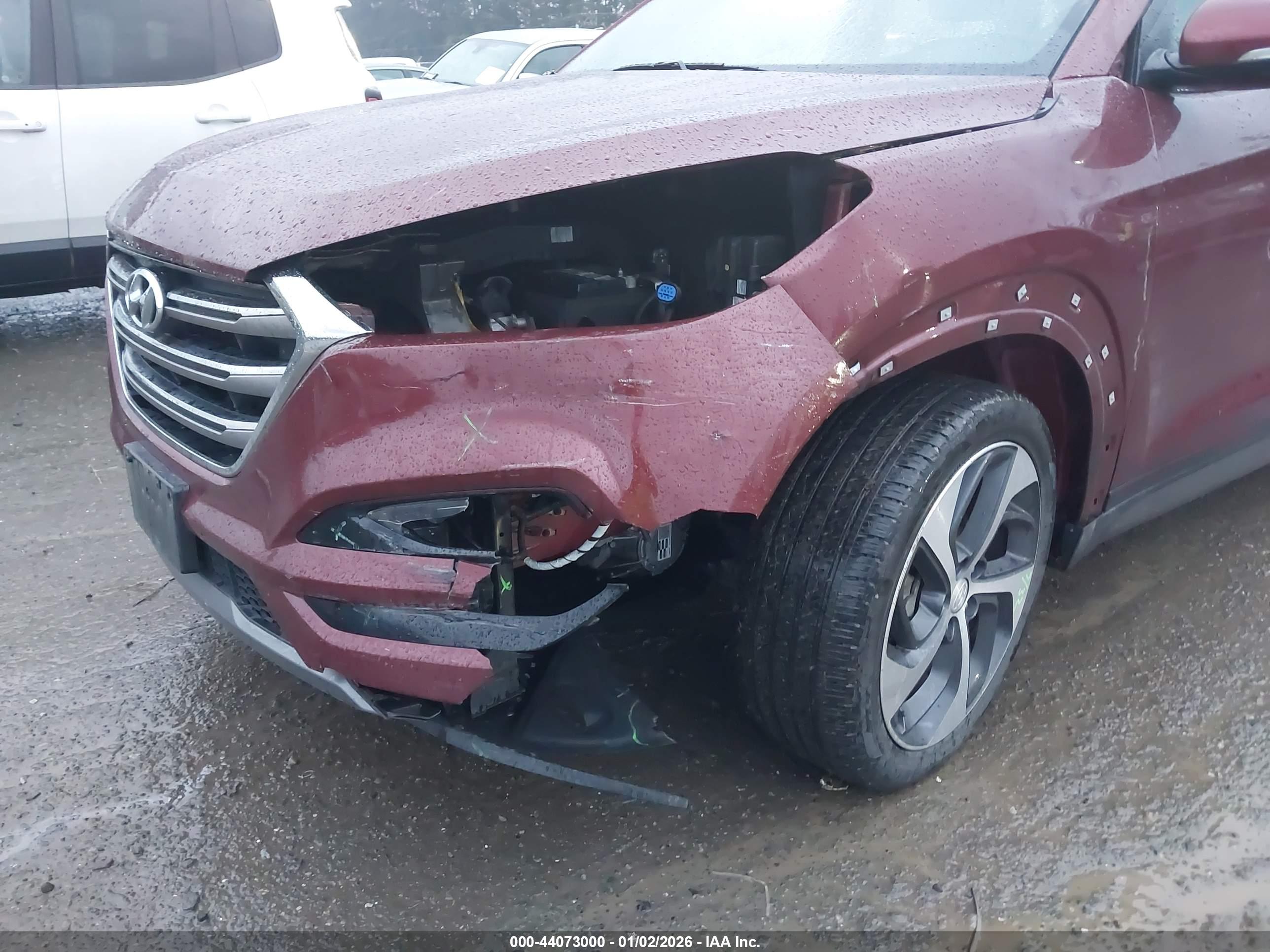 HYUNDAI TUCSON image 6