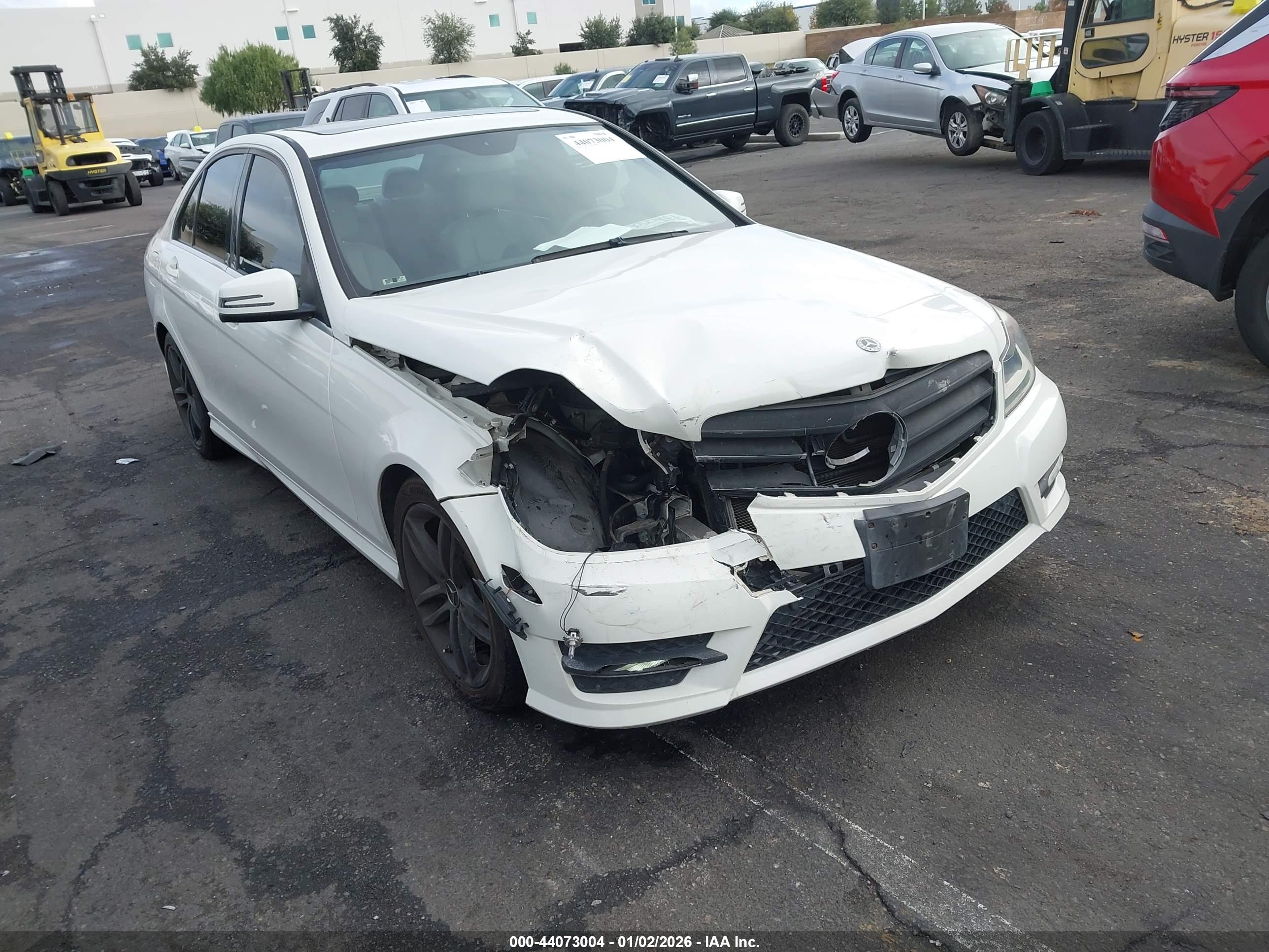 MERCEDES-BENZ C image 6