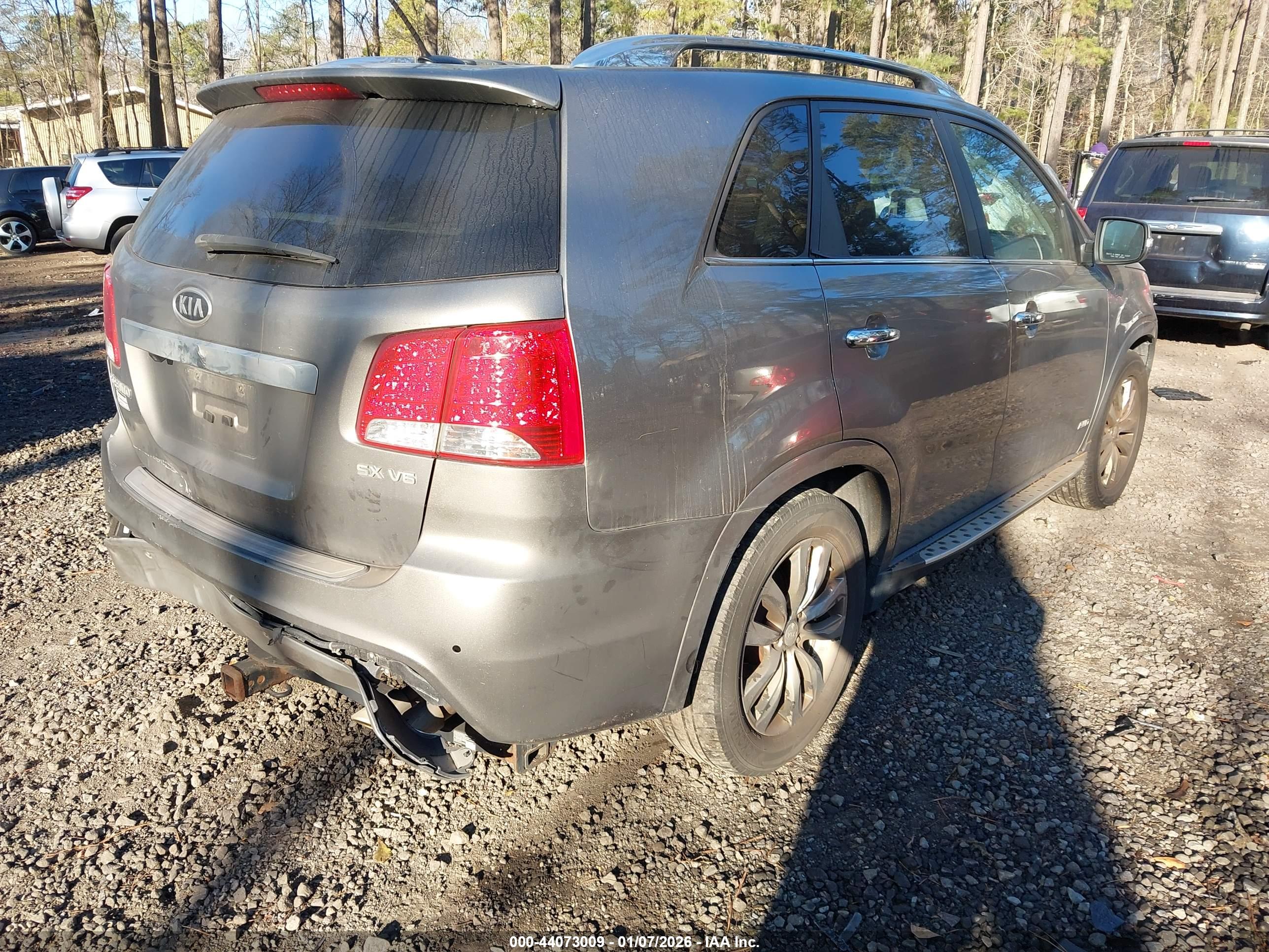 KIA SORENTO image 4