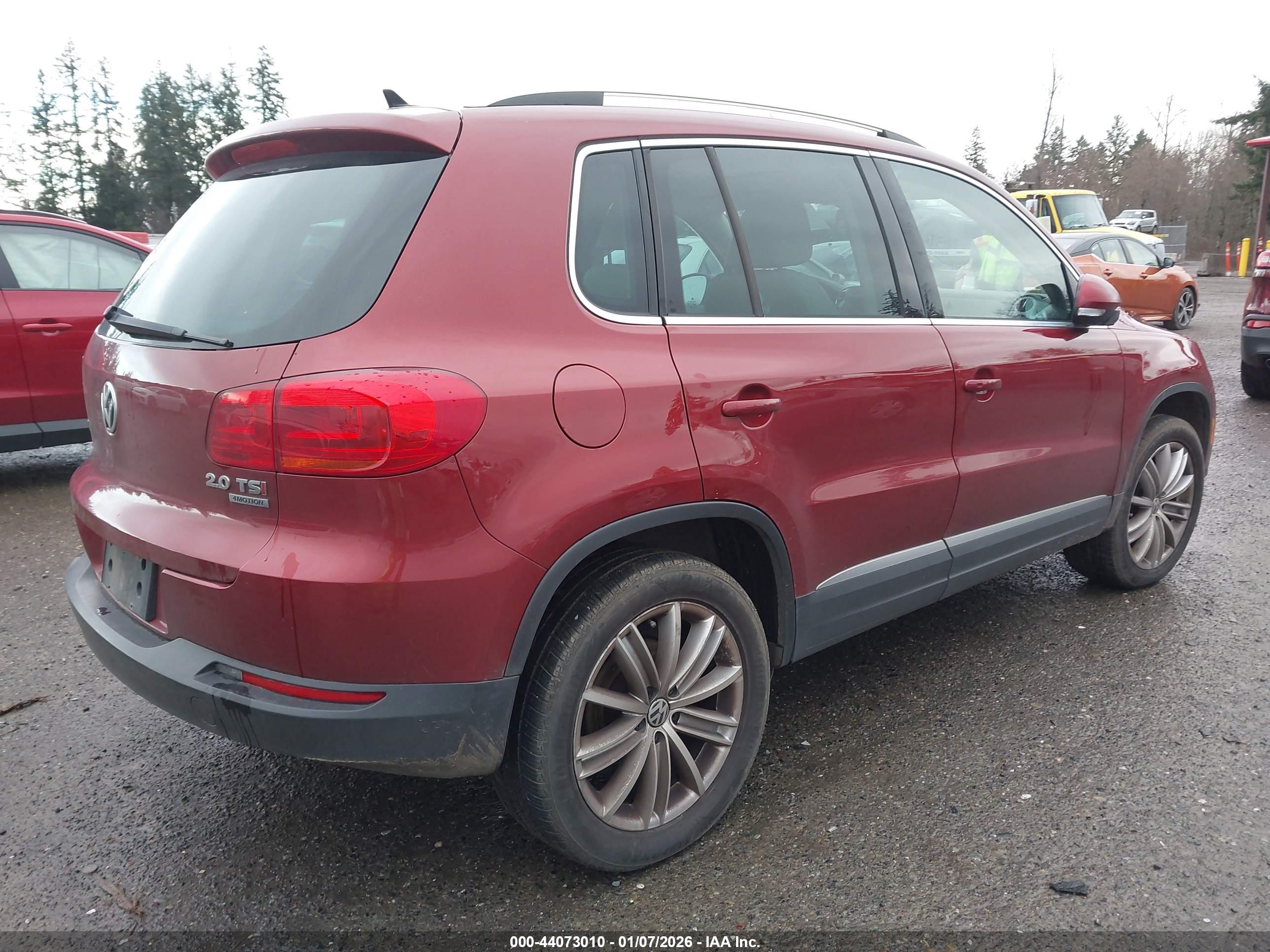 VOLKSWAGEN TIGUAN image 4