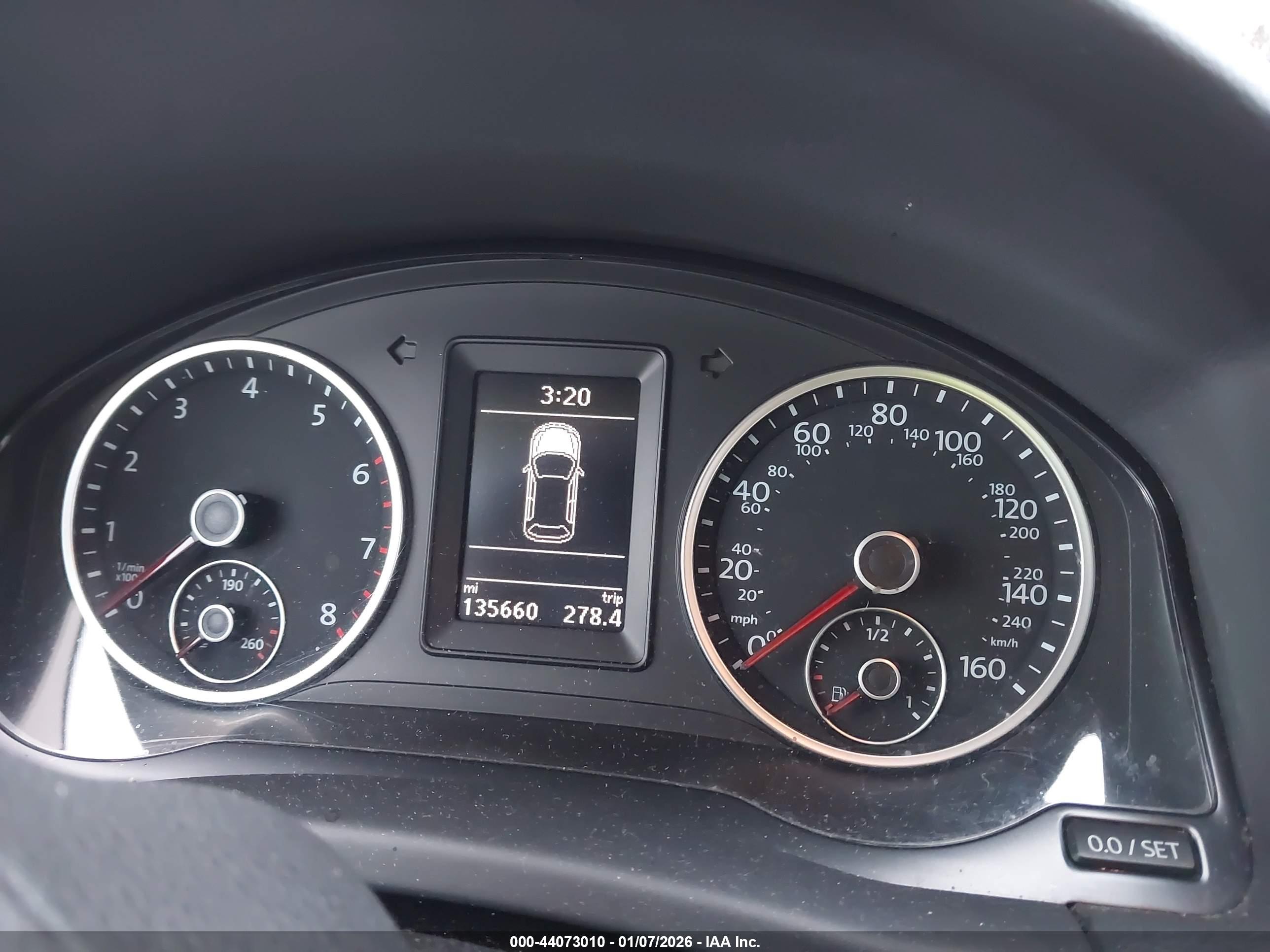 VOLKSWAGEN TIGUAN image 7