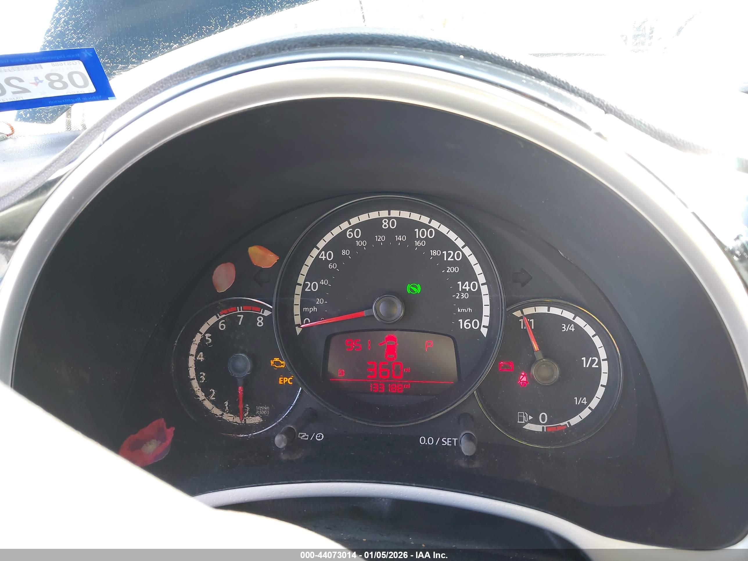 VOLKSWAGEN BEETLE image 7