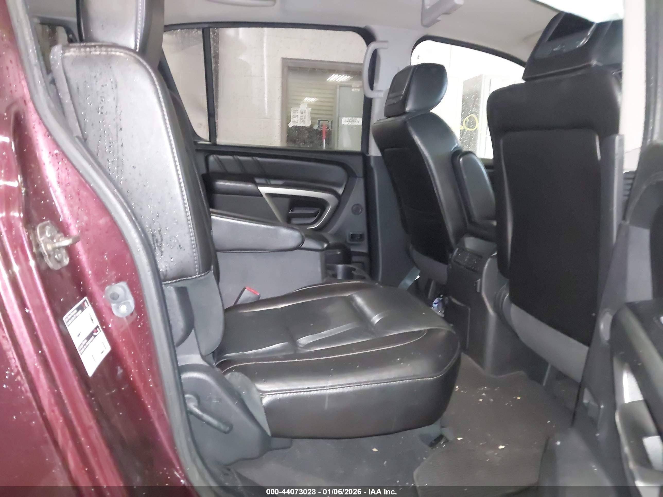 NISSAN ARMADA image 8