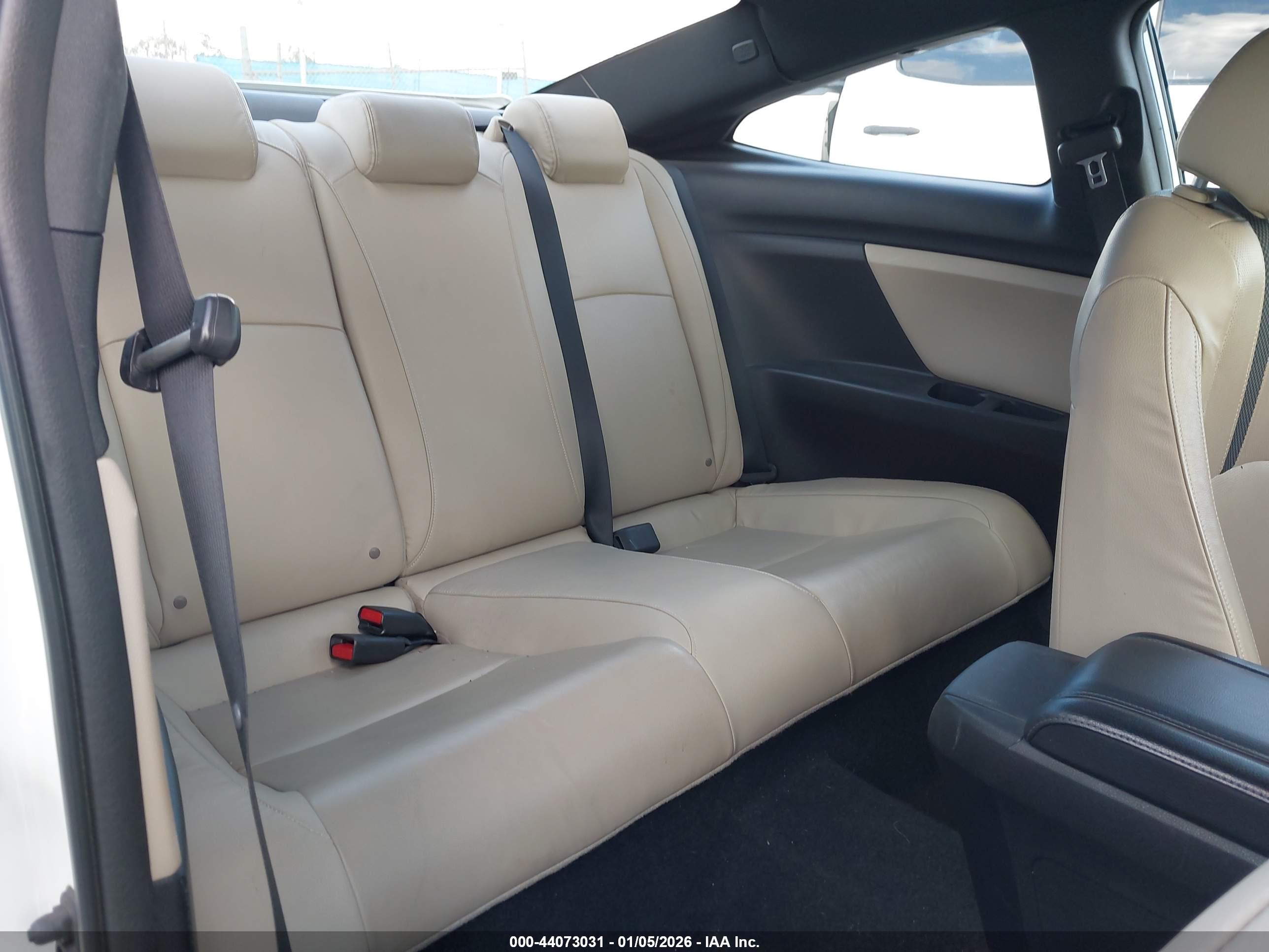 HONDA CIVIC image 8