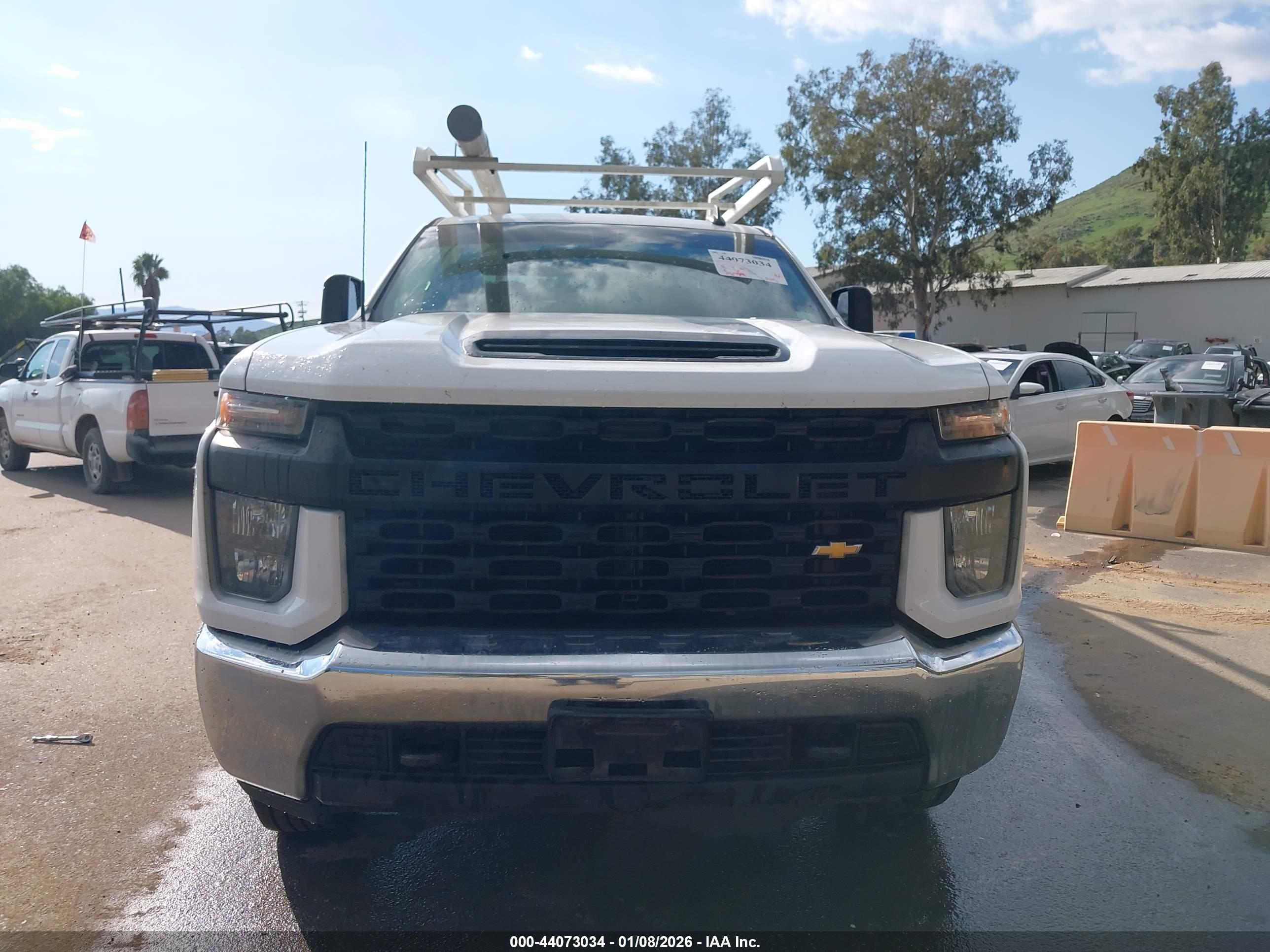 CHEVROLET SILVERADO image 6