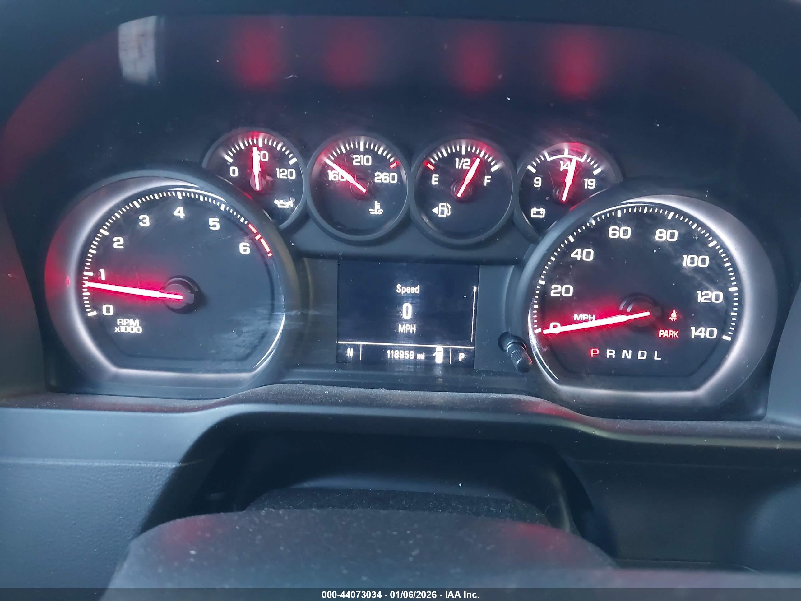 CHEVROLET SILVERADO image 7