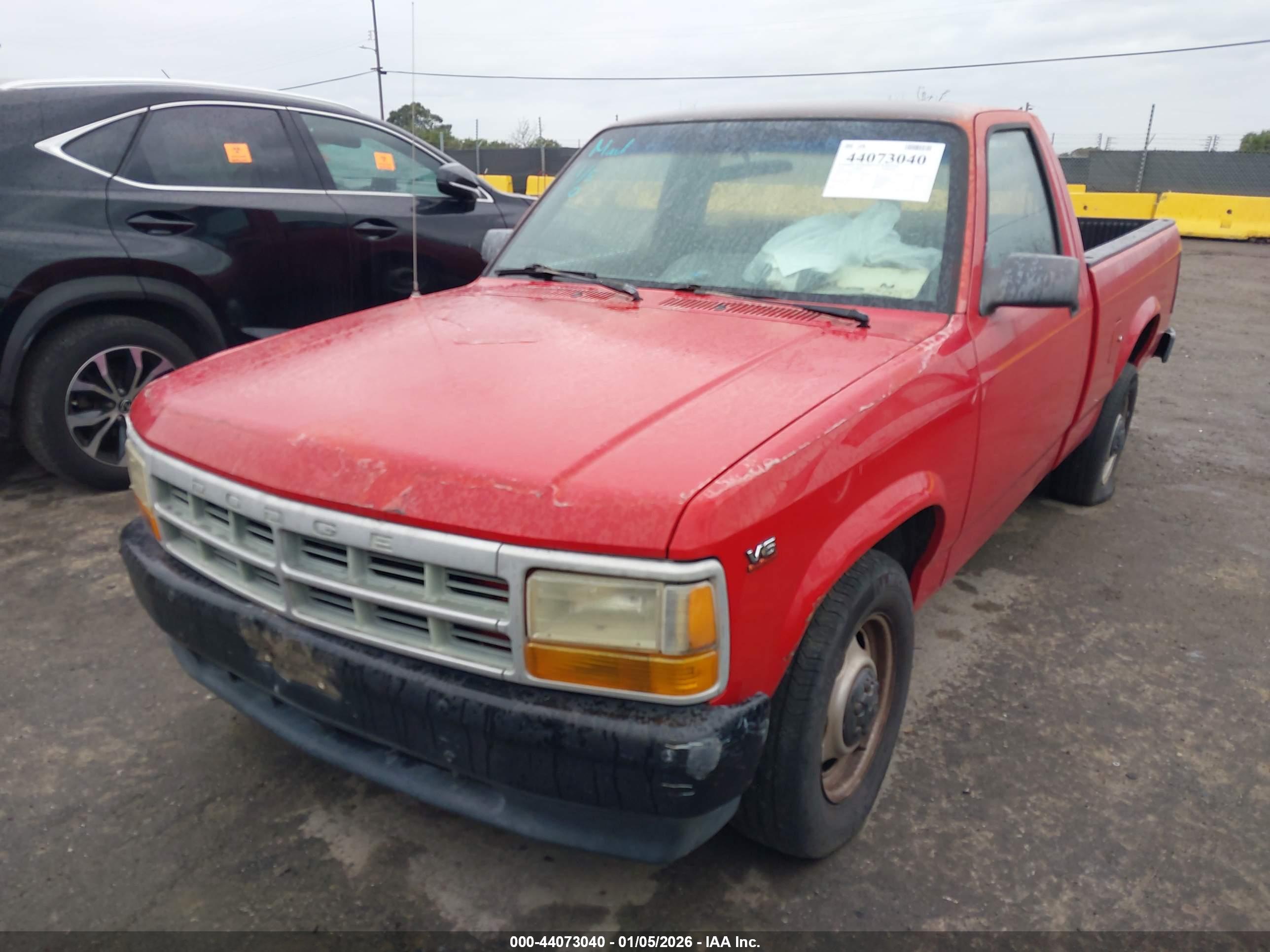 DODGE DAKOTA image 6