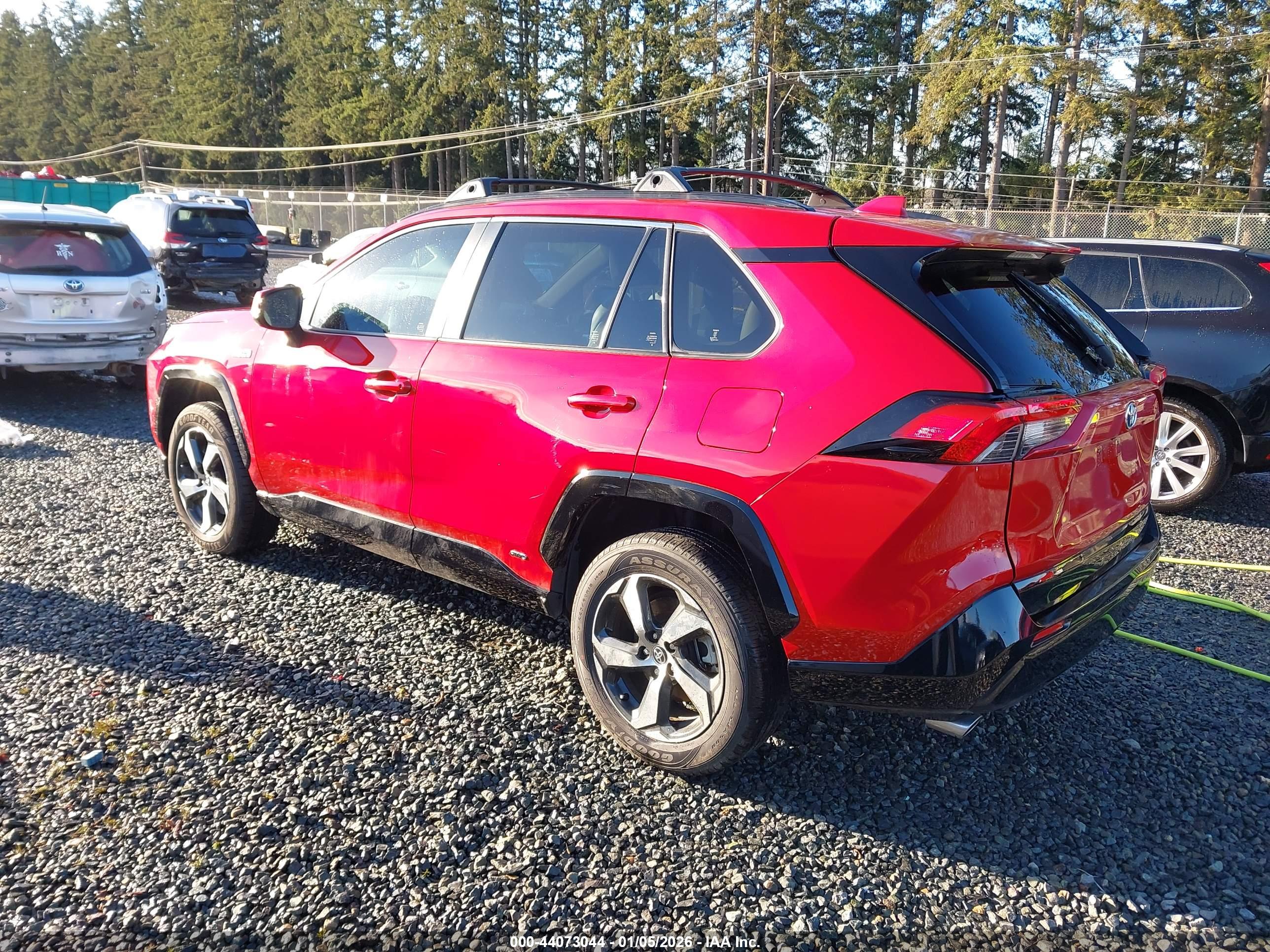 TOYOTA RAV4 image 3