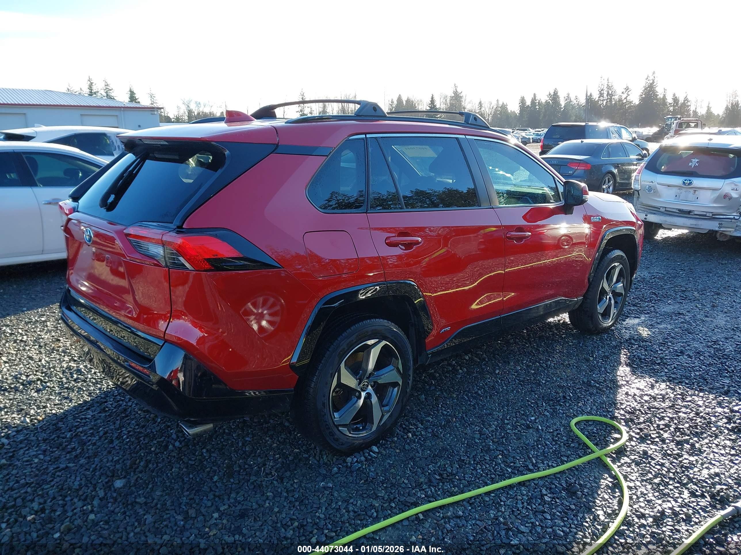 TOYOTA RAV4 image 4