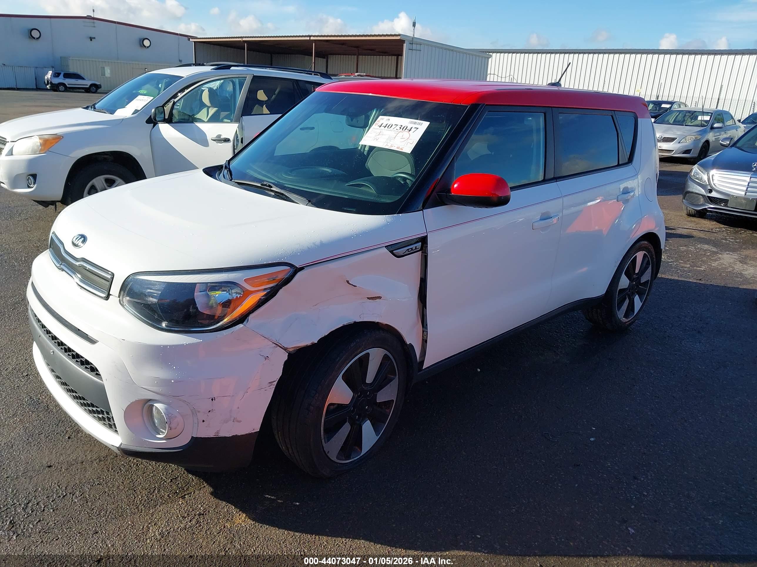 KIA SOUL image 2