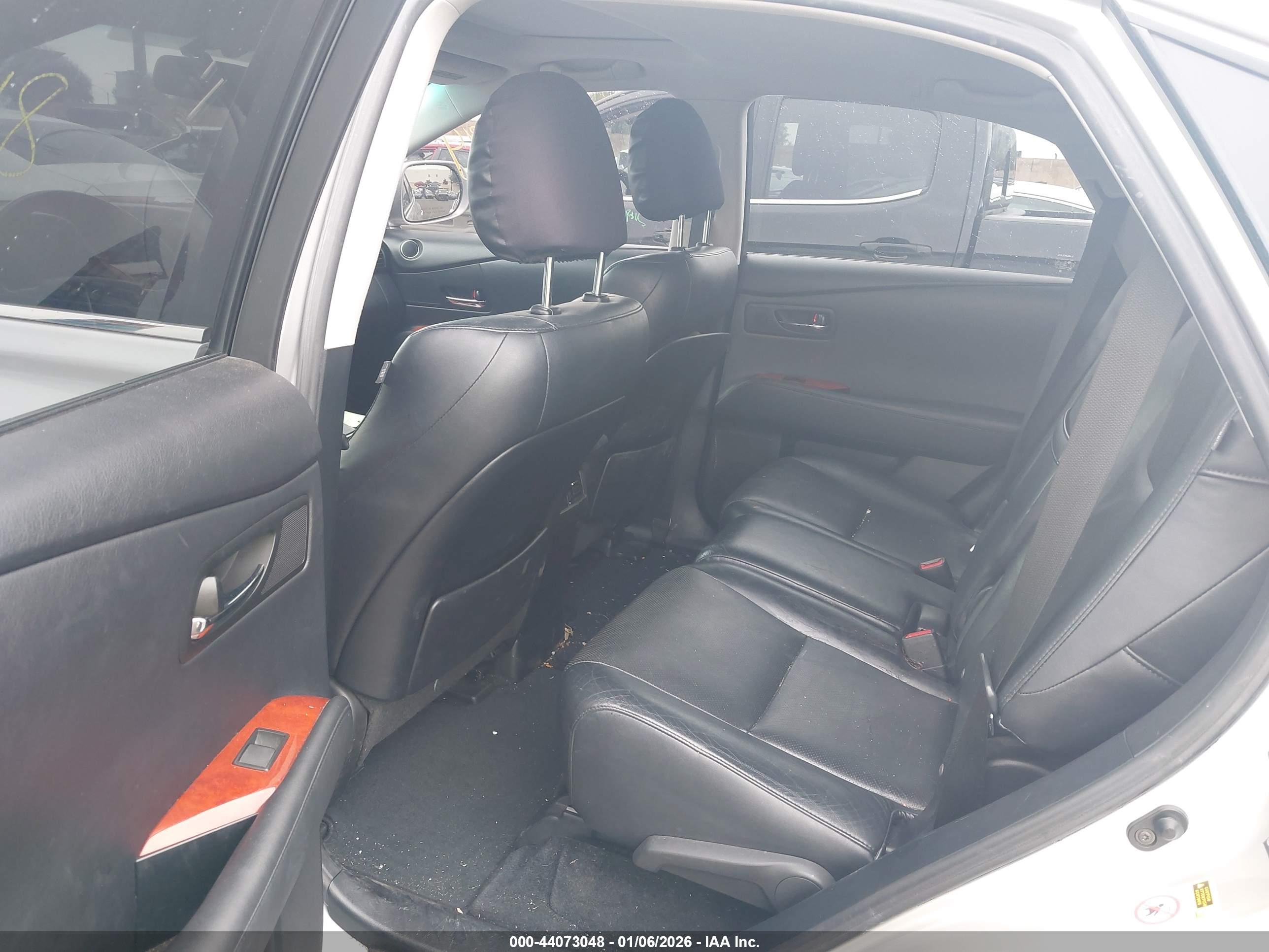 LEXUS RX image 8