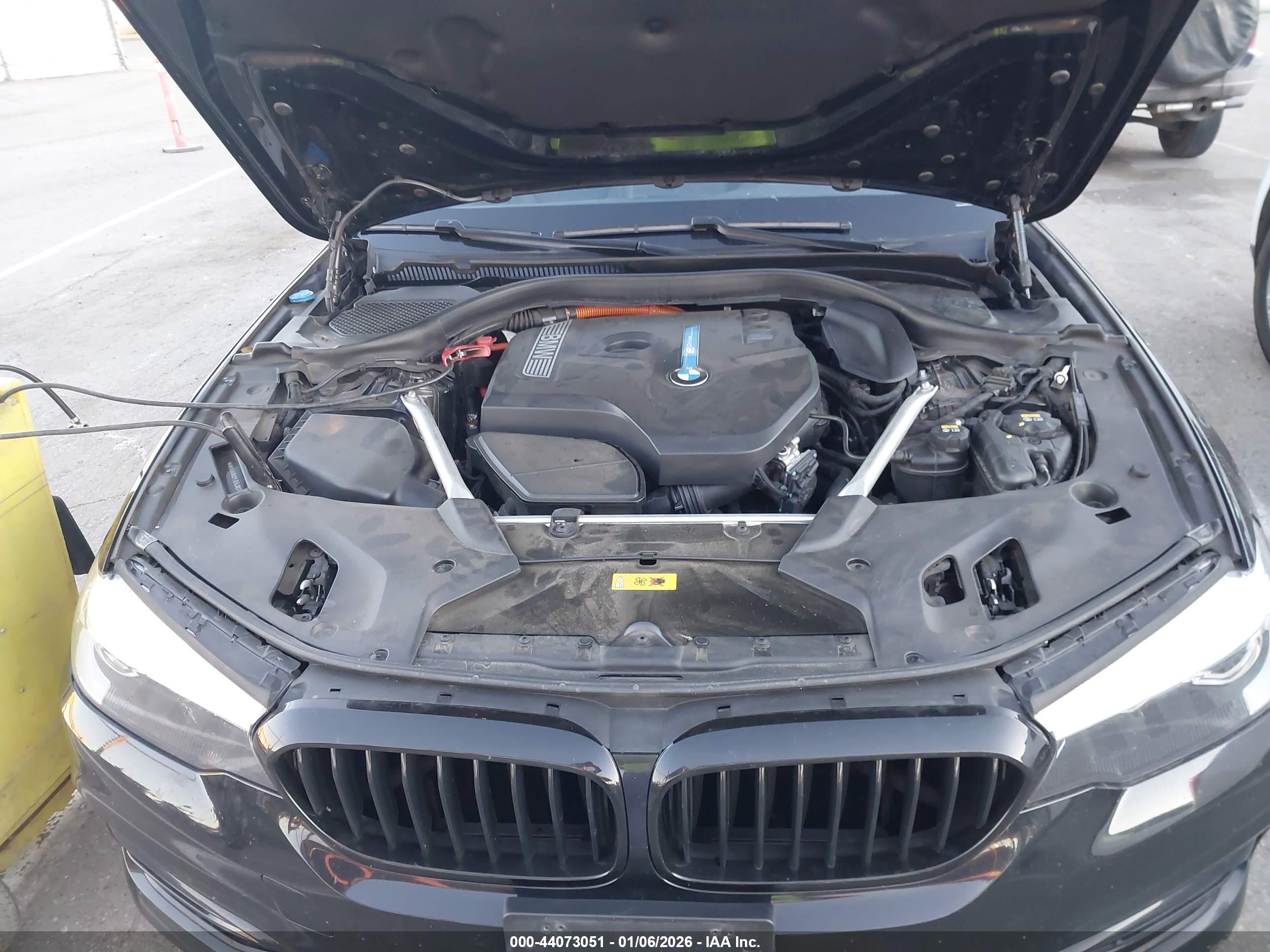 BMW 530E image 10