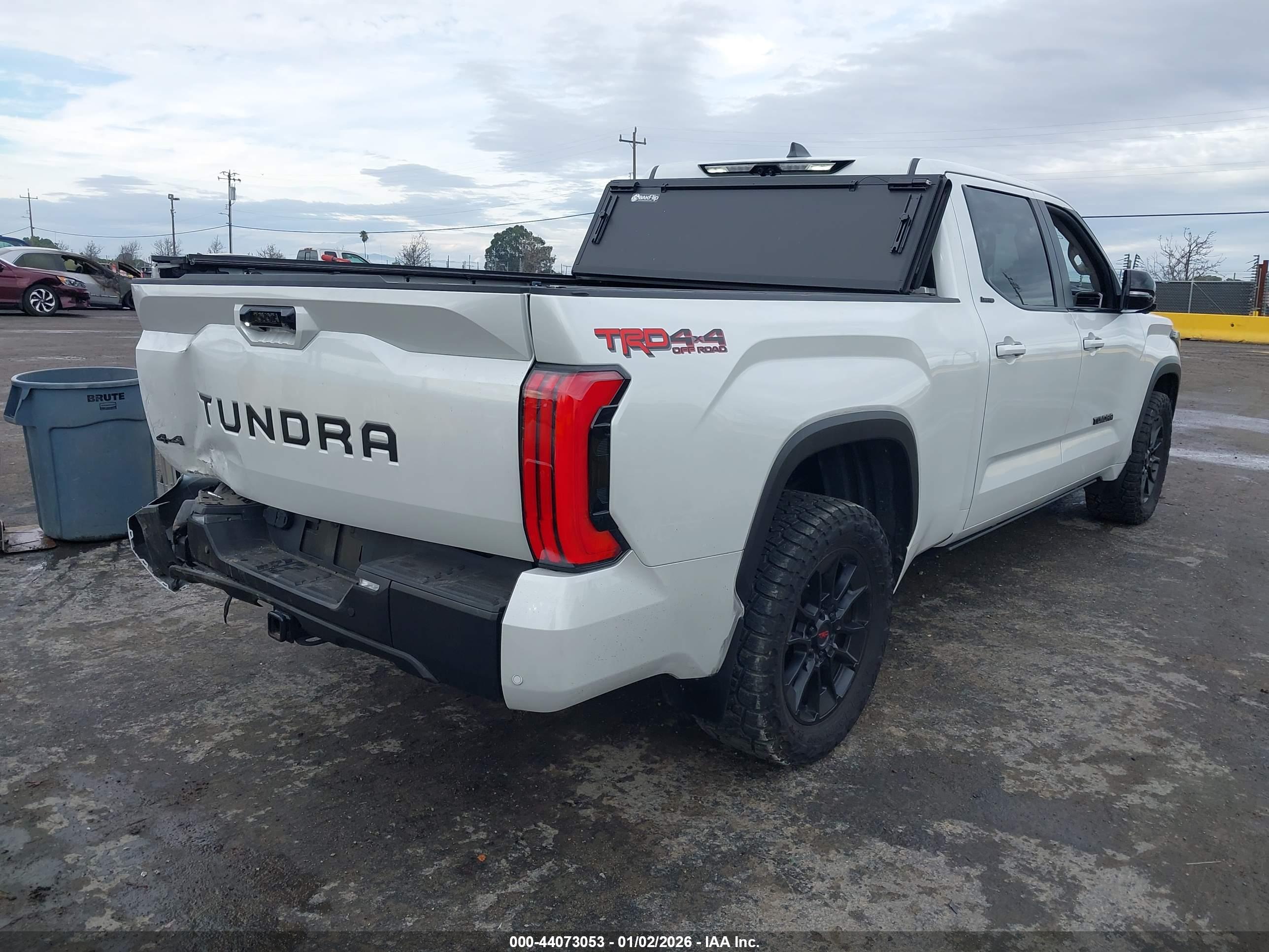 TOYOTA TUNDRA image 4