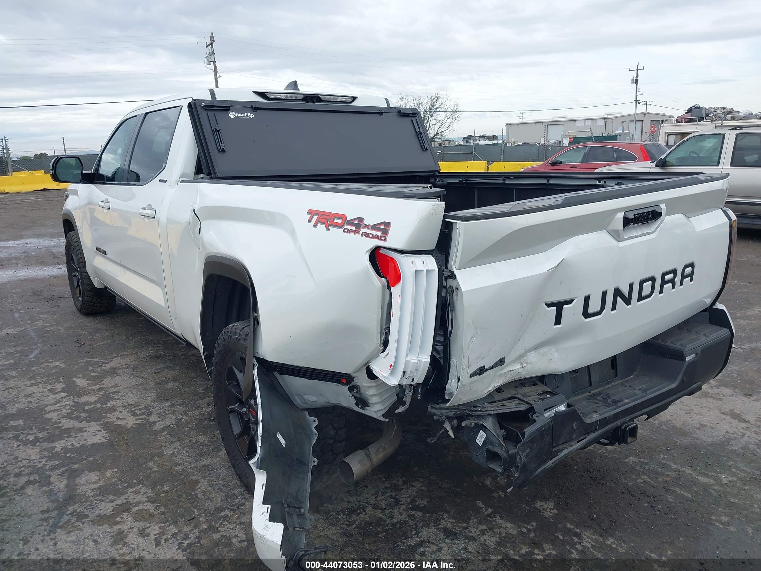 TOYOTA TUNDRA image 6