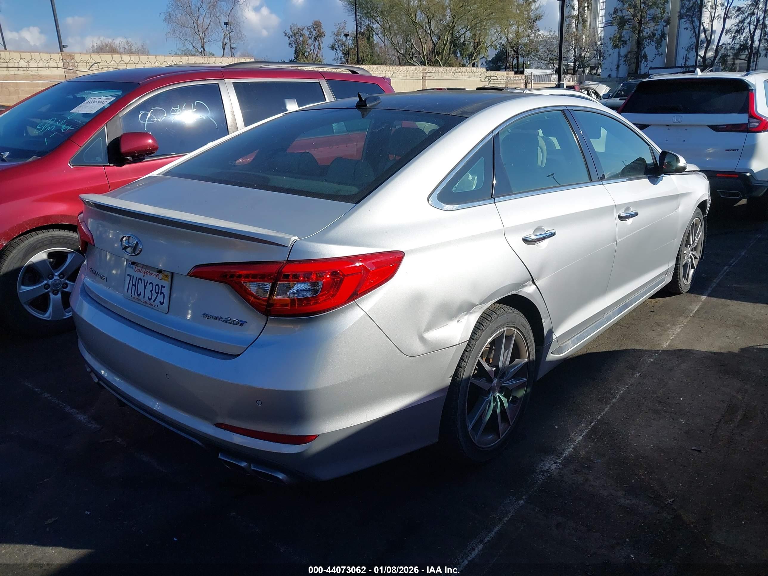 HYUNDAI SONATA image 4