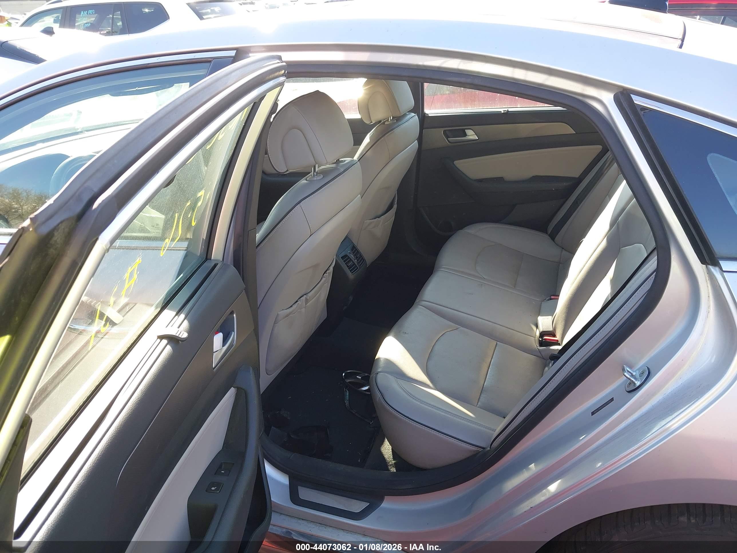 HYUNDAI SONATA image 8