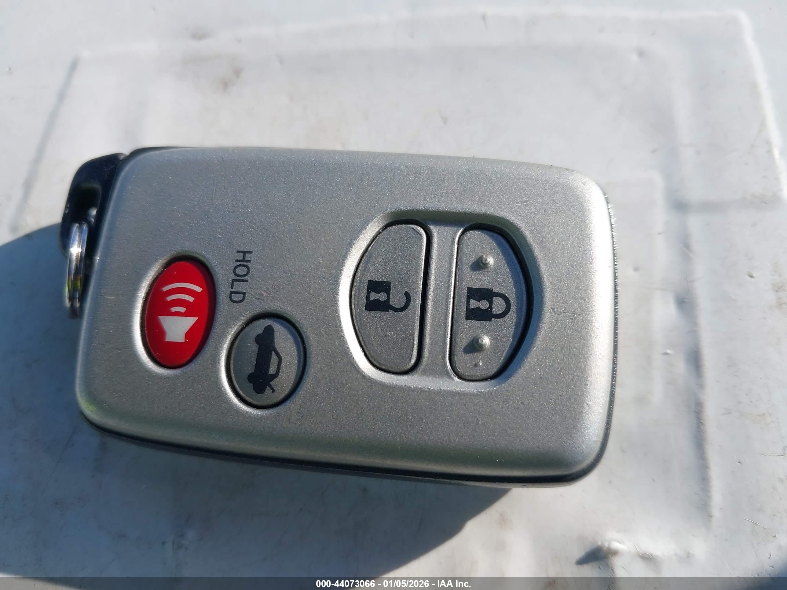 TOYOTA CAMRY image 11