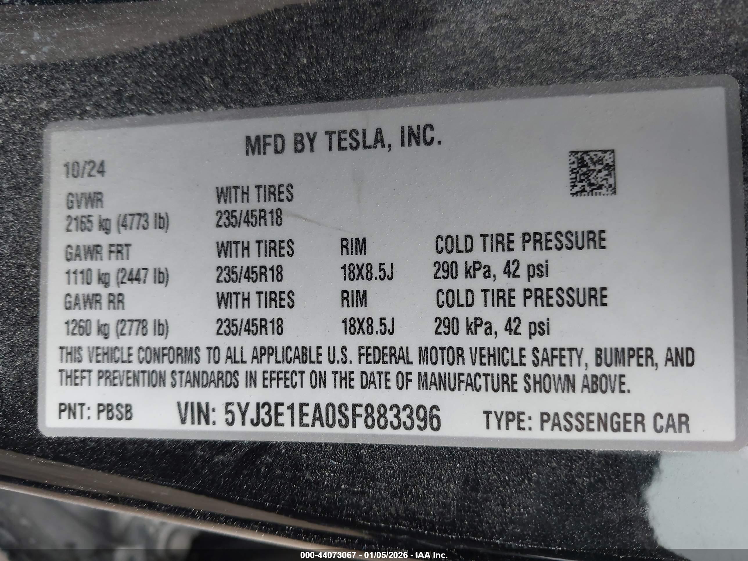 TESLA MODEL image 9