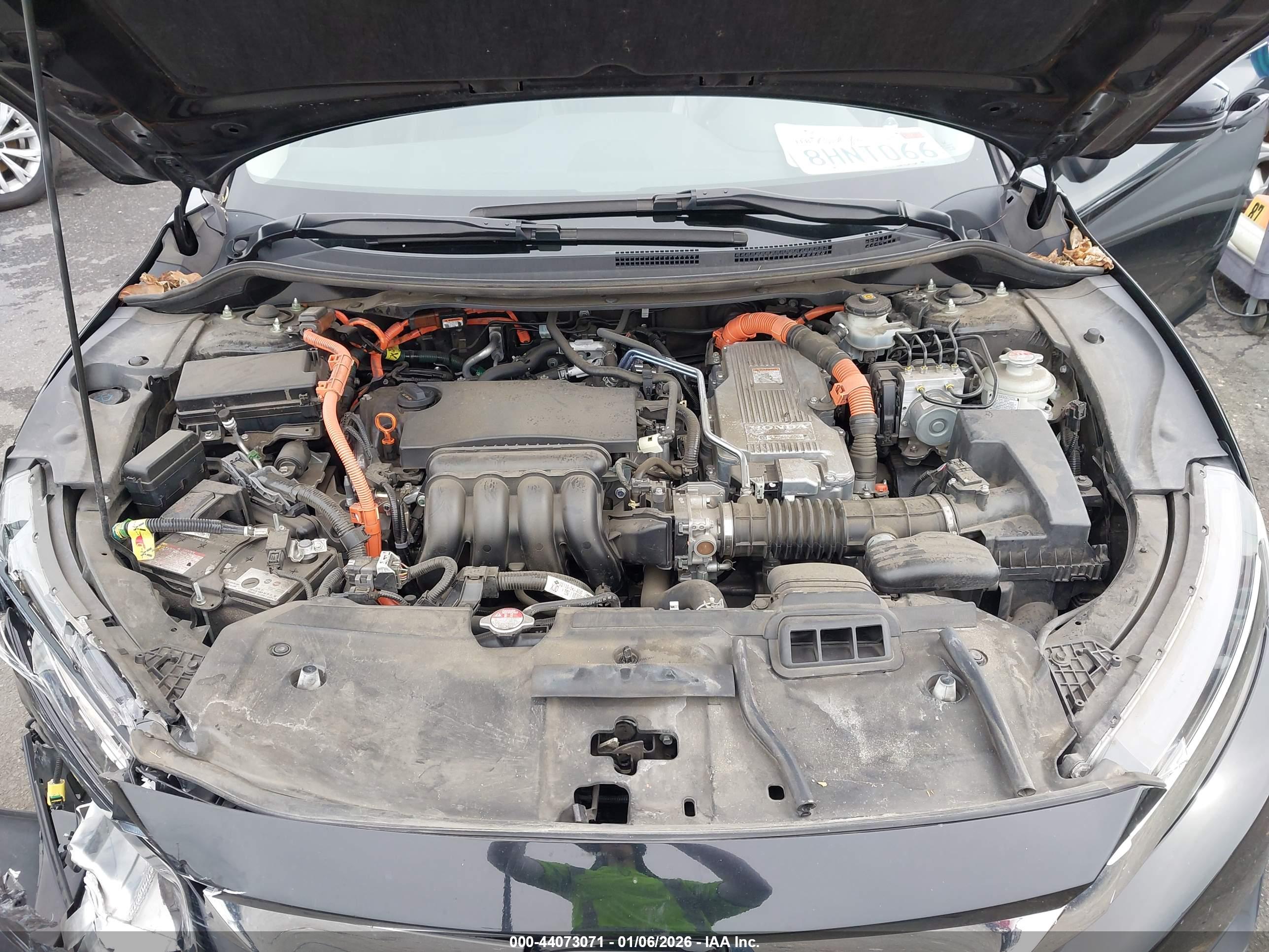 HONDA CLARITY image 10