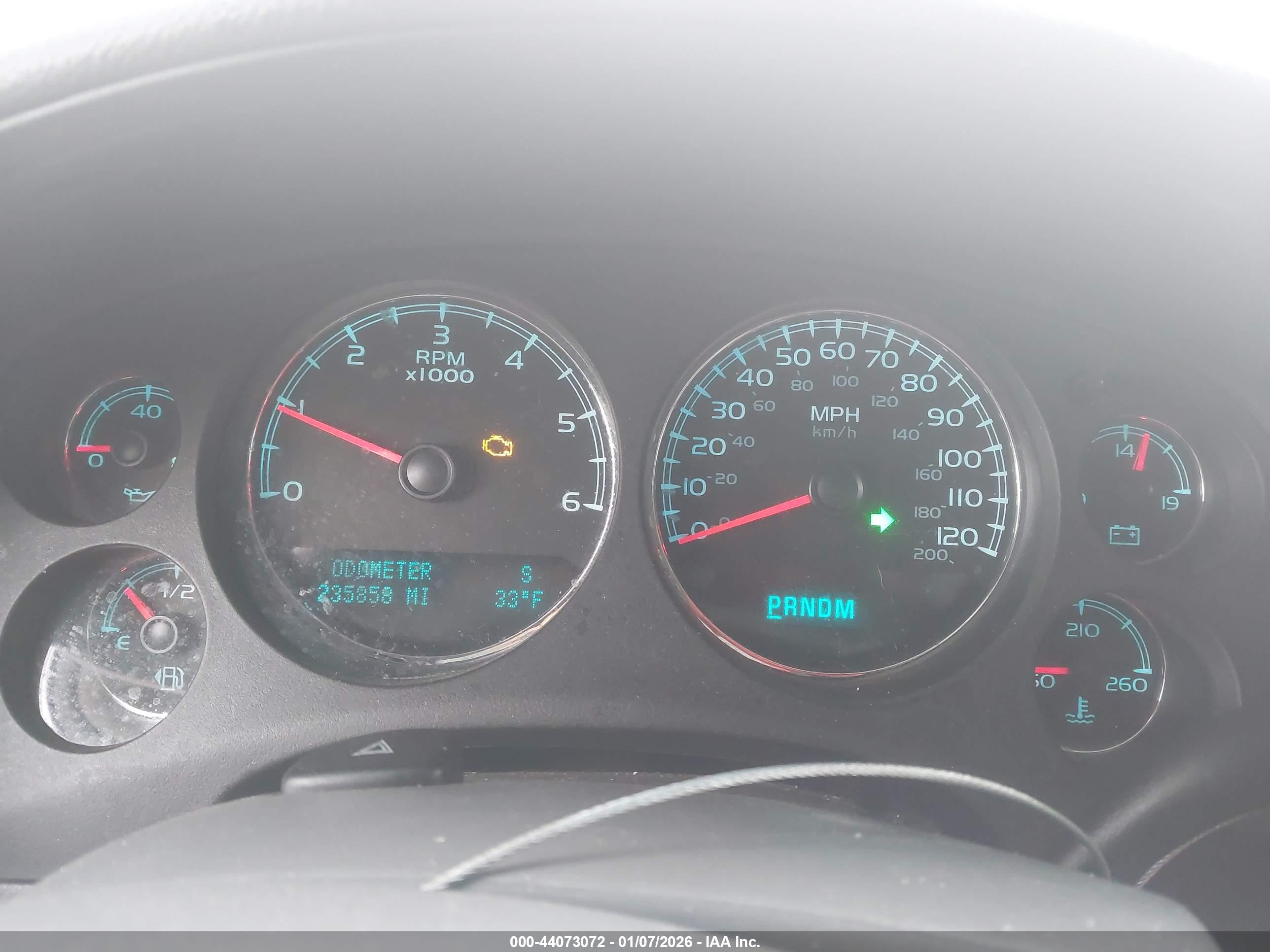 GMC YUKON image 7