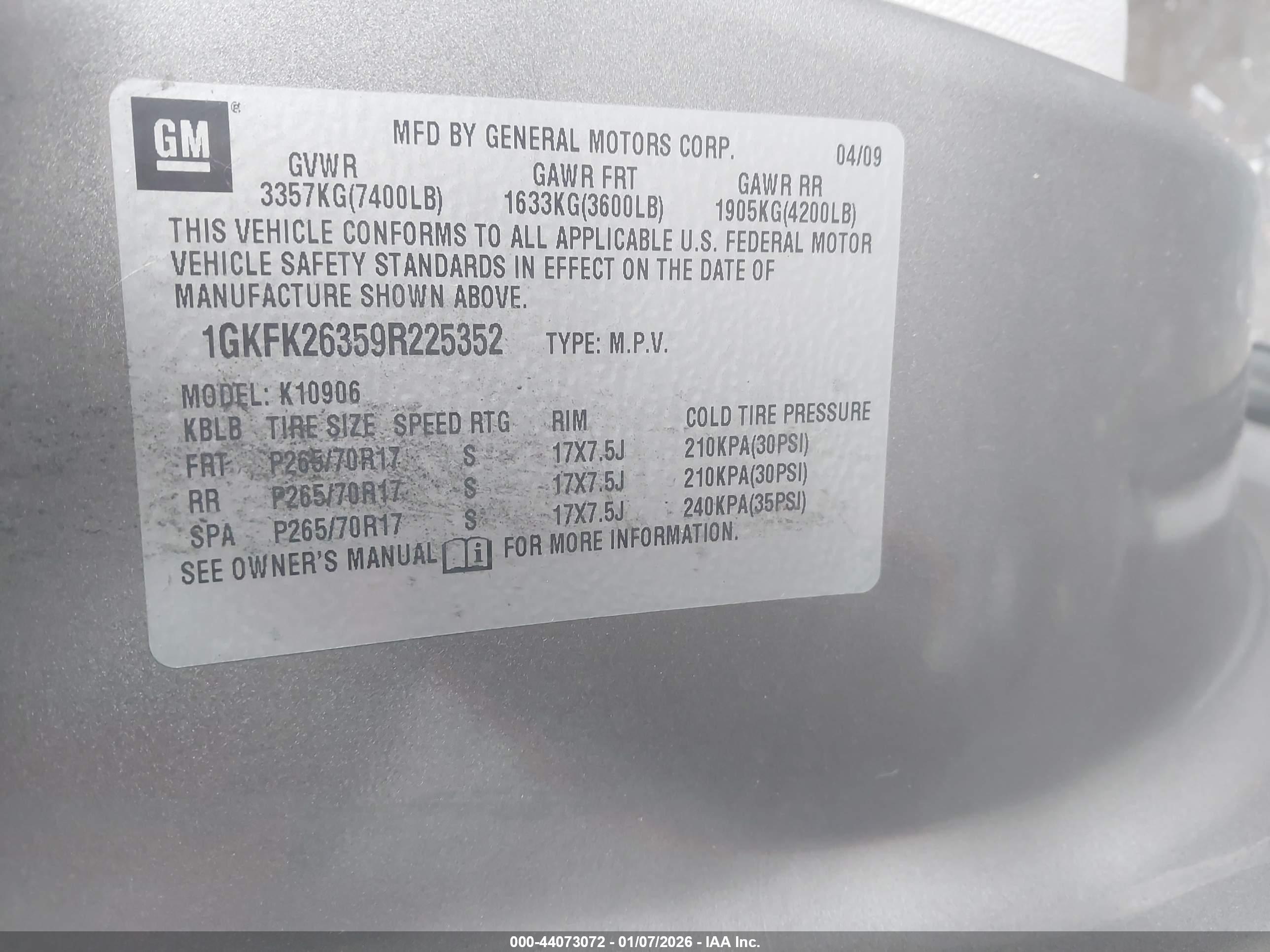 GMC YUKON image 9