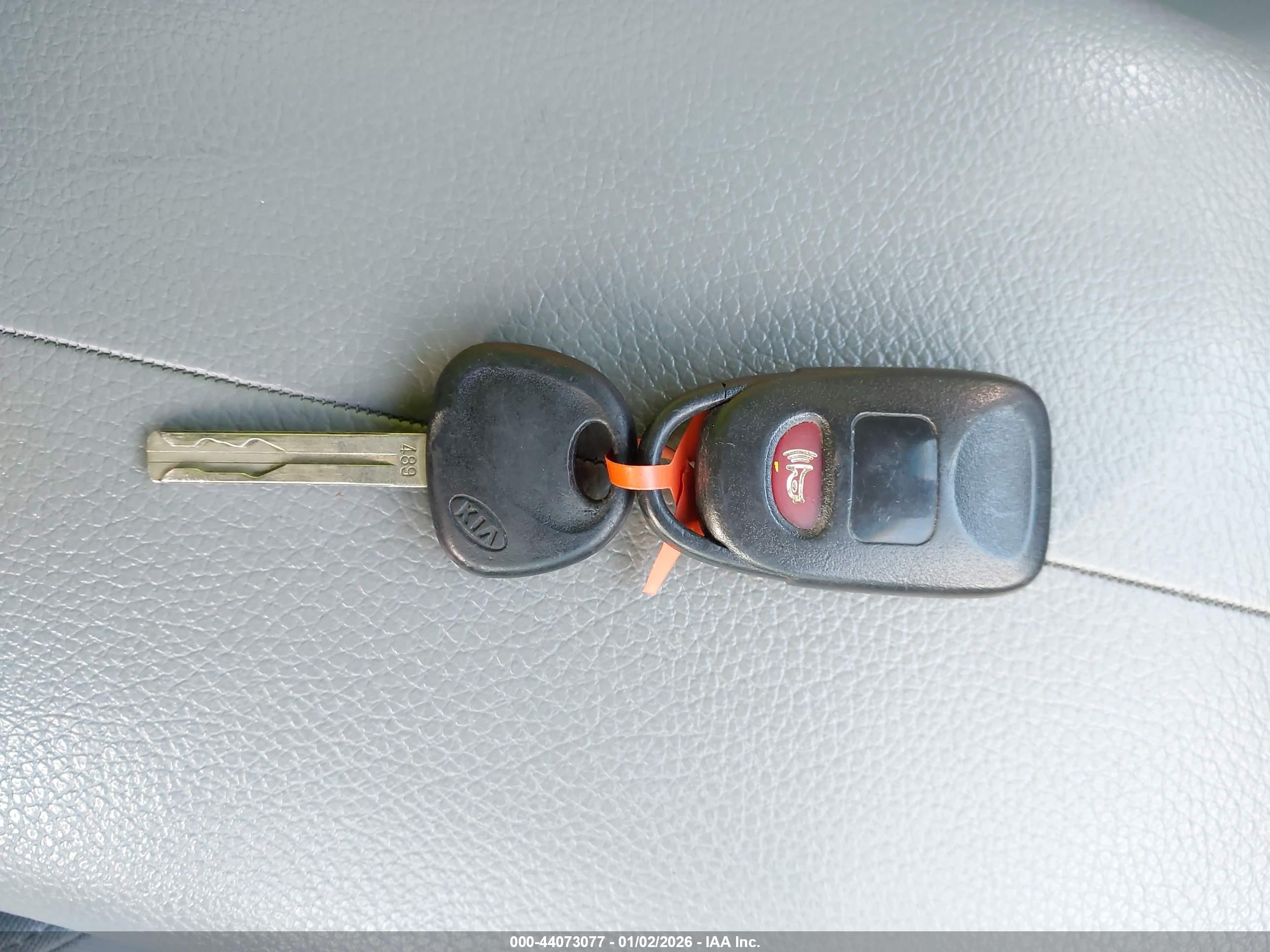 KIA SORENTO image 11
