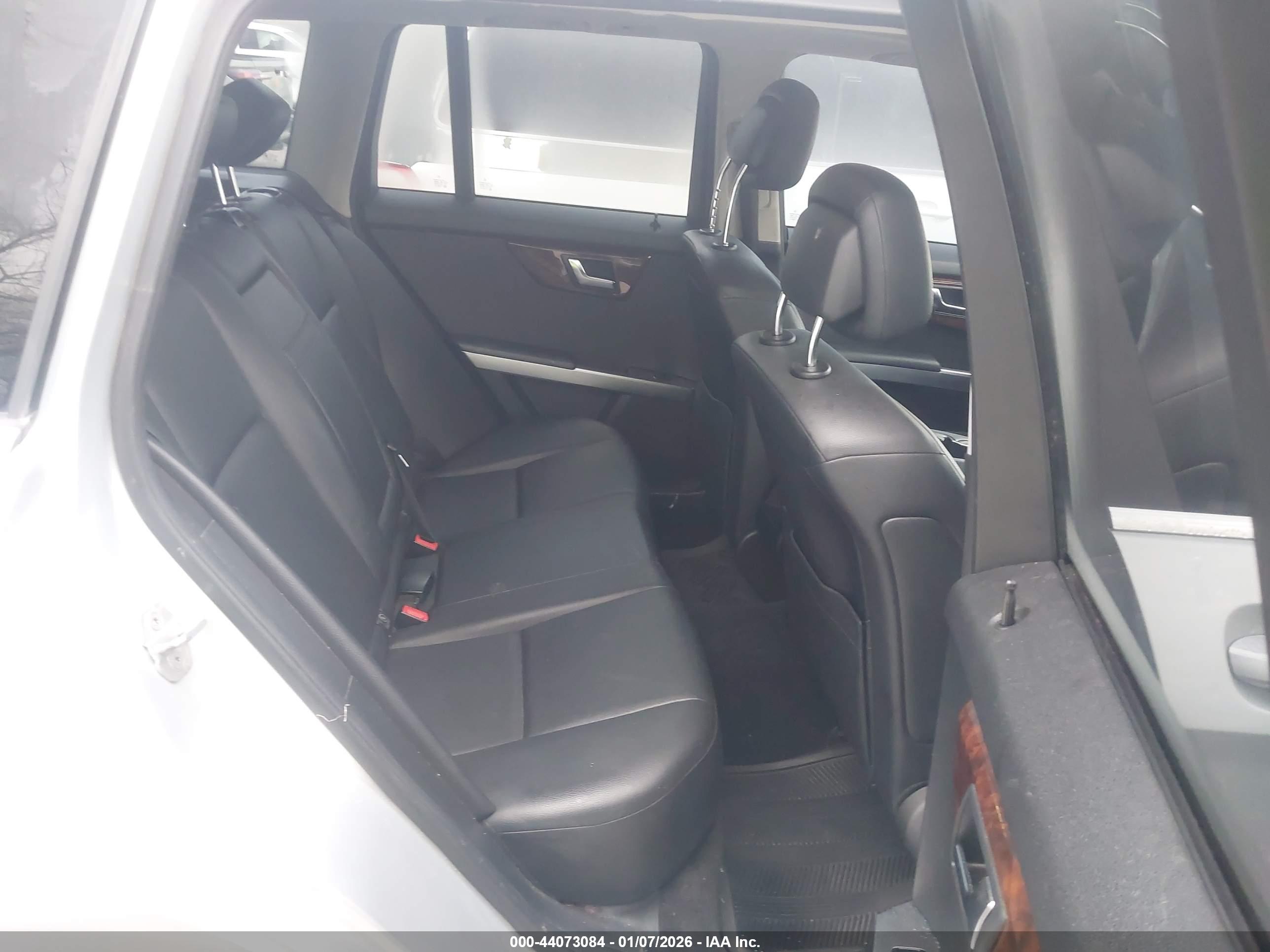 MERCEDES-BENZ GLK image 8