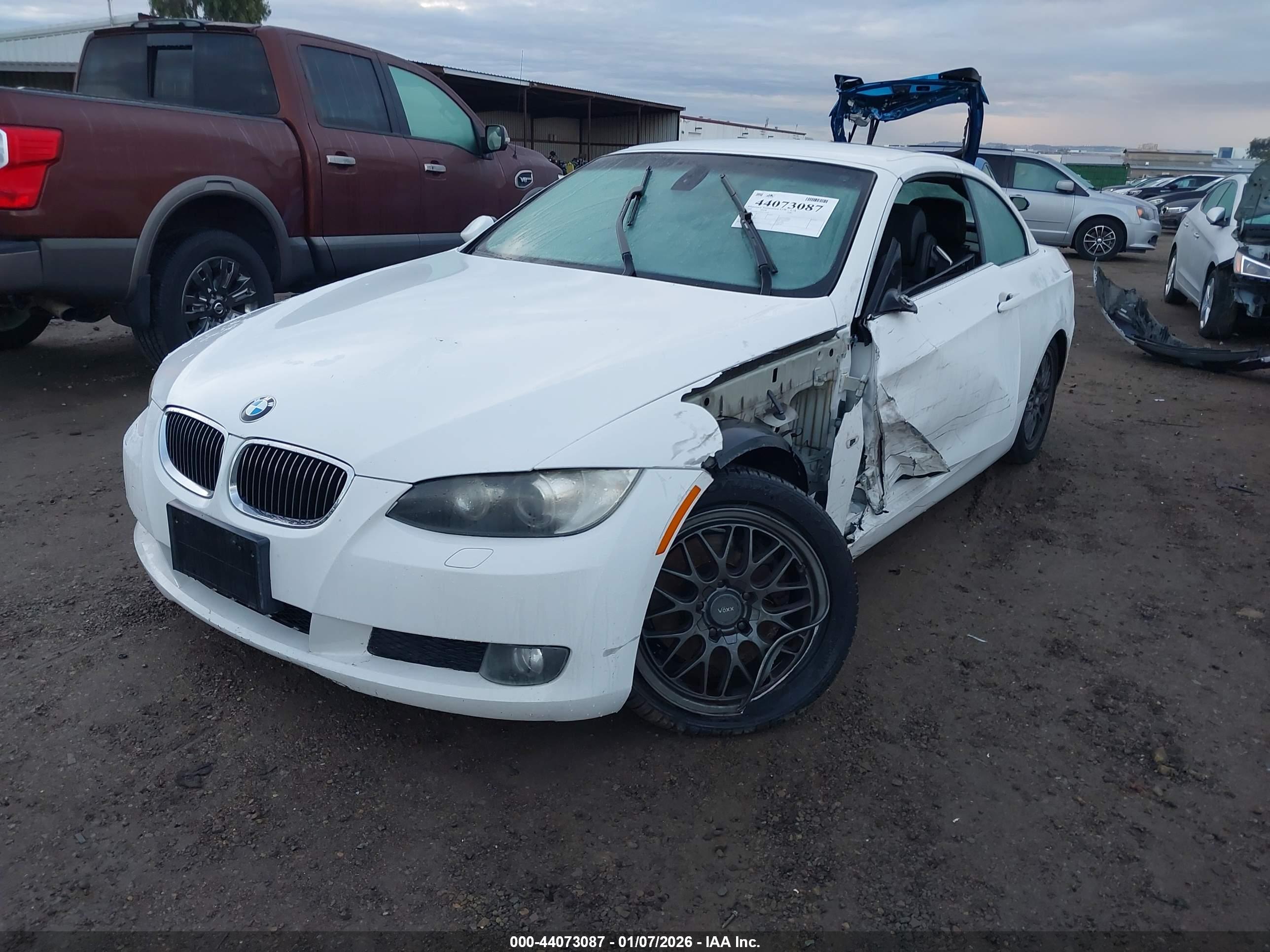BMW 328I image 2