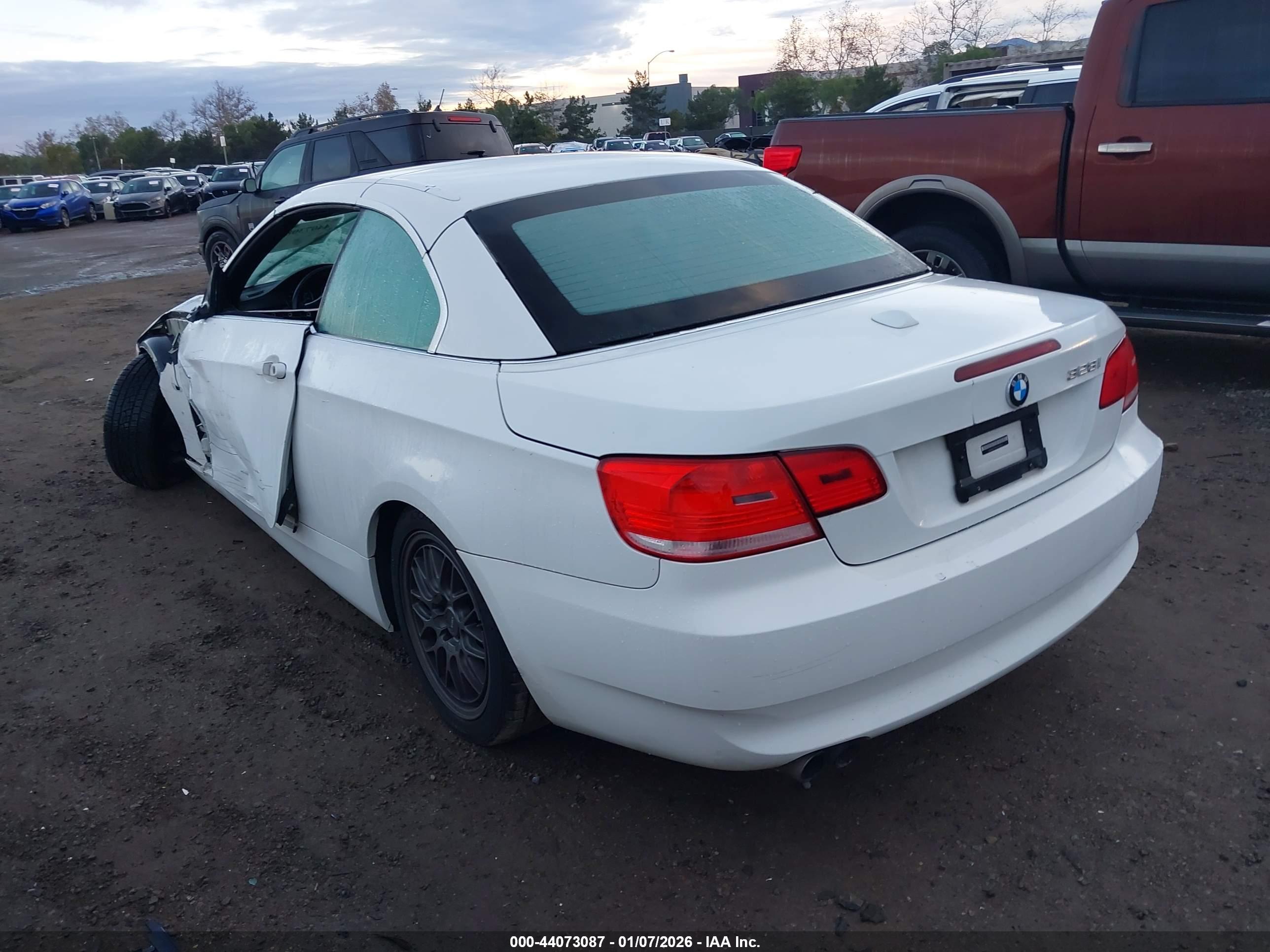 BMW 328I image 3