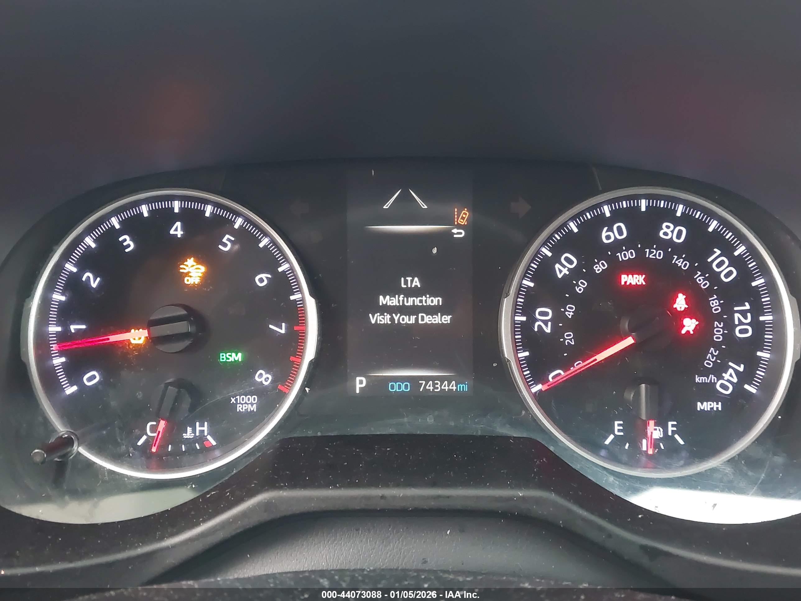 TOYOTA RAV4 image 7