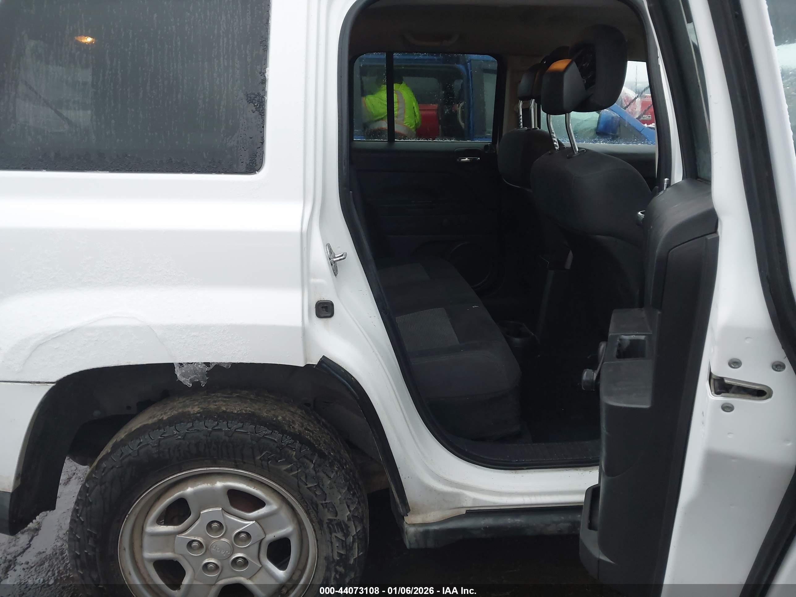 JEEP PATRIOT image 8