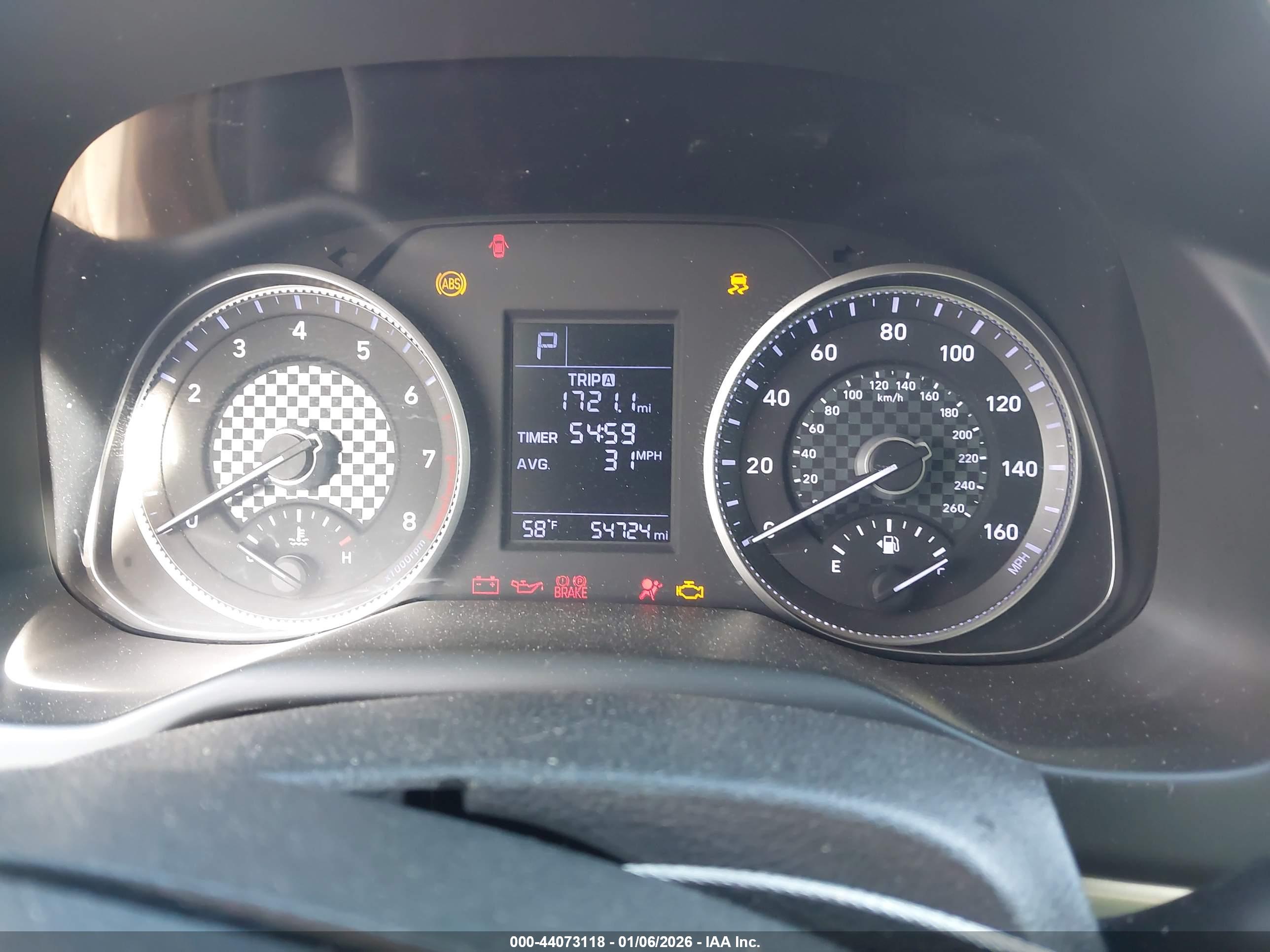 HYUNDAI ELANTRA image 7