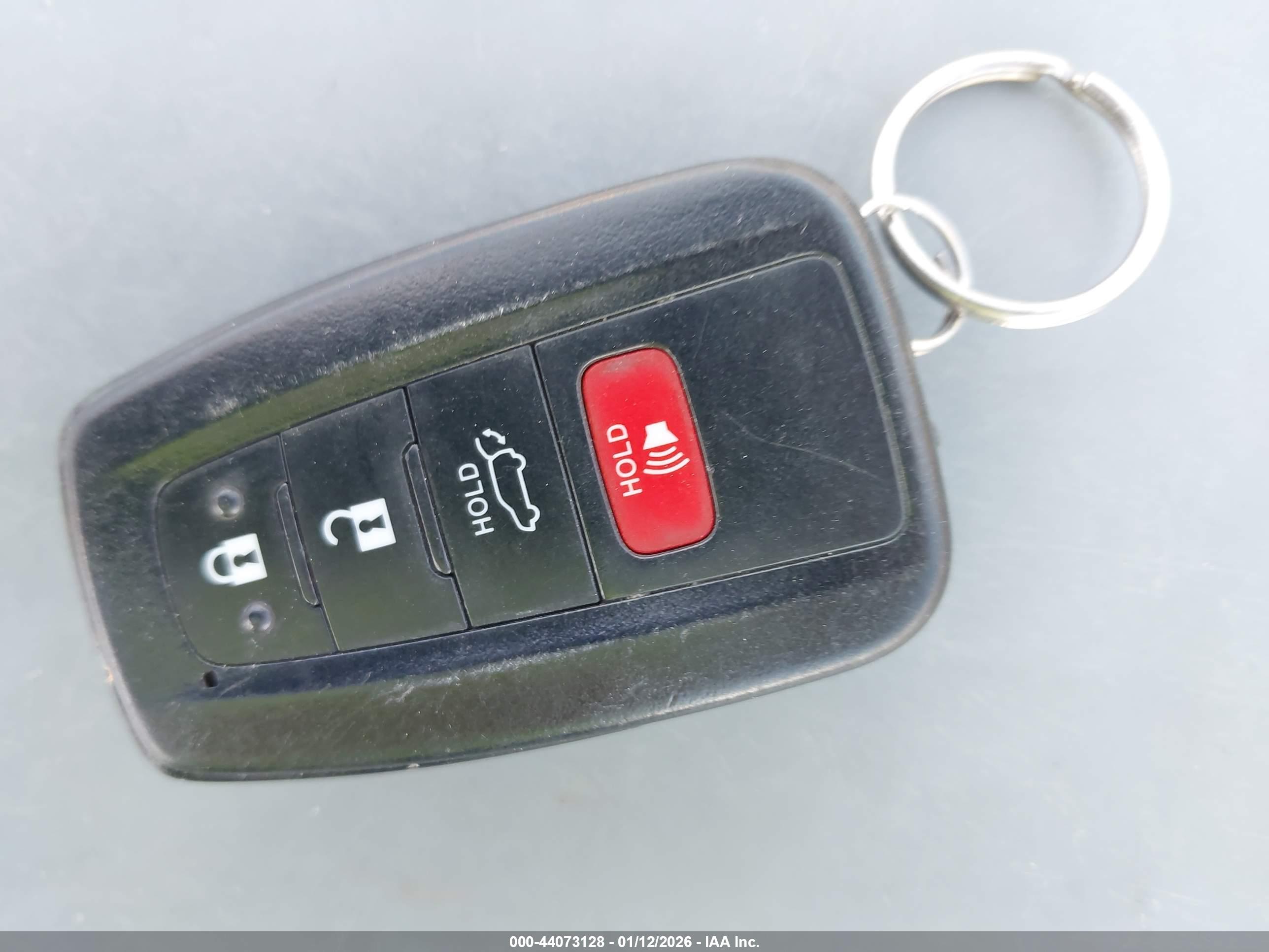 TOYOTA RAV4 image 11