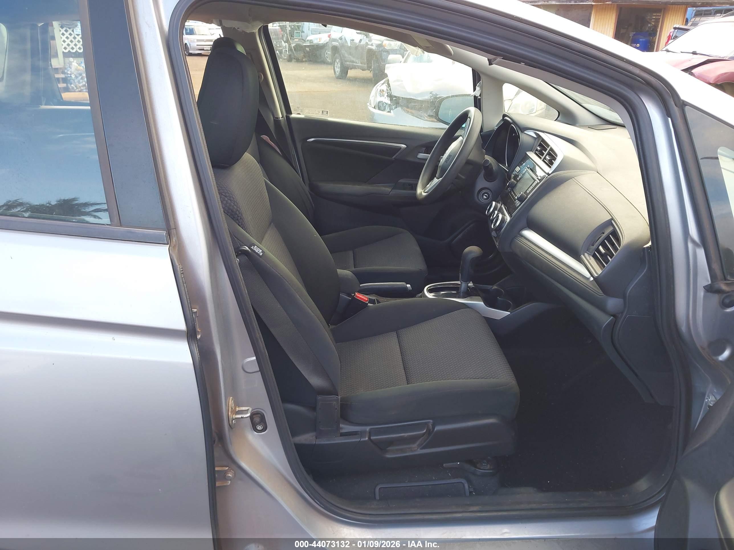 HONDA FIT image 5